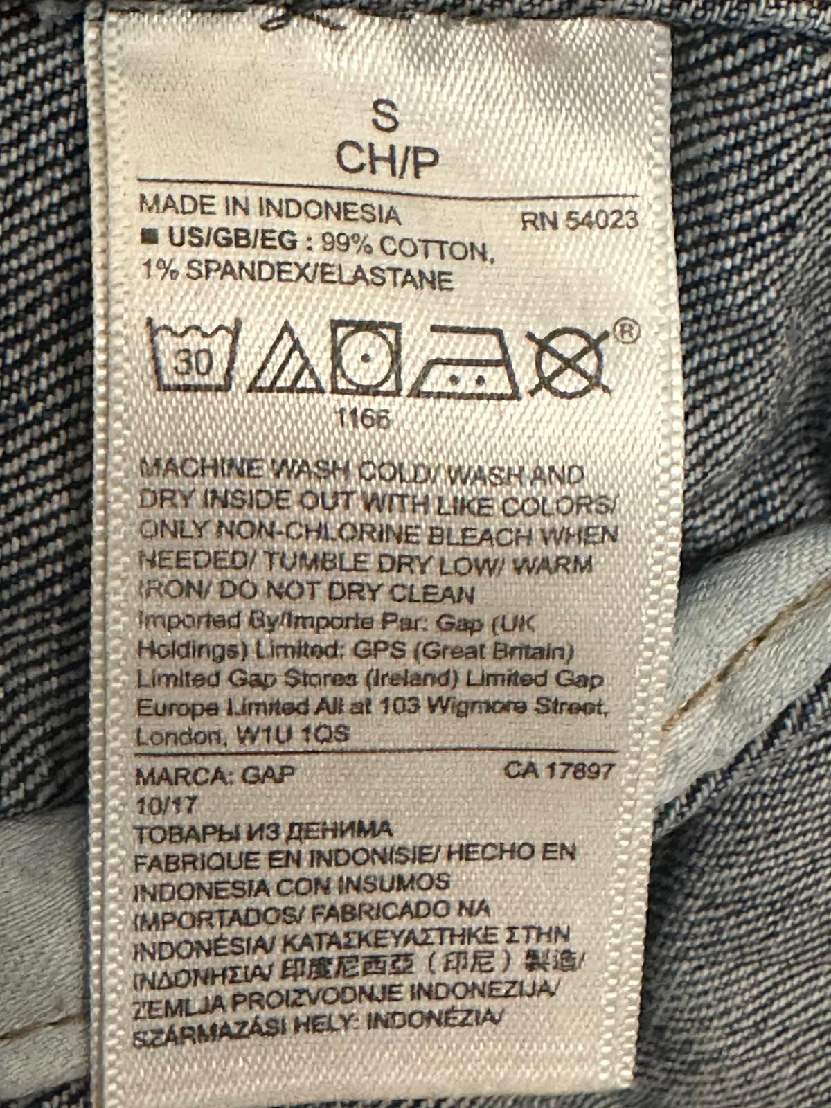 GAP classic button-up denim jean jacket Size Small