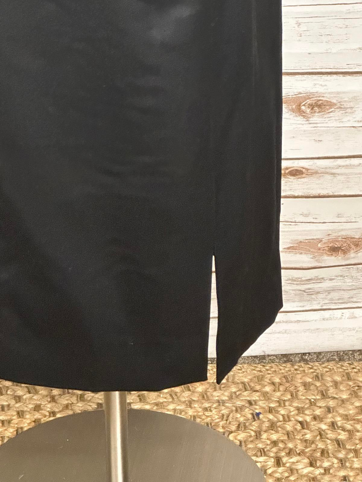 White House Black Market modern classic office siren black pencil skirt Size 8