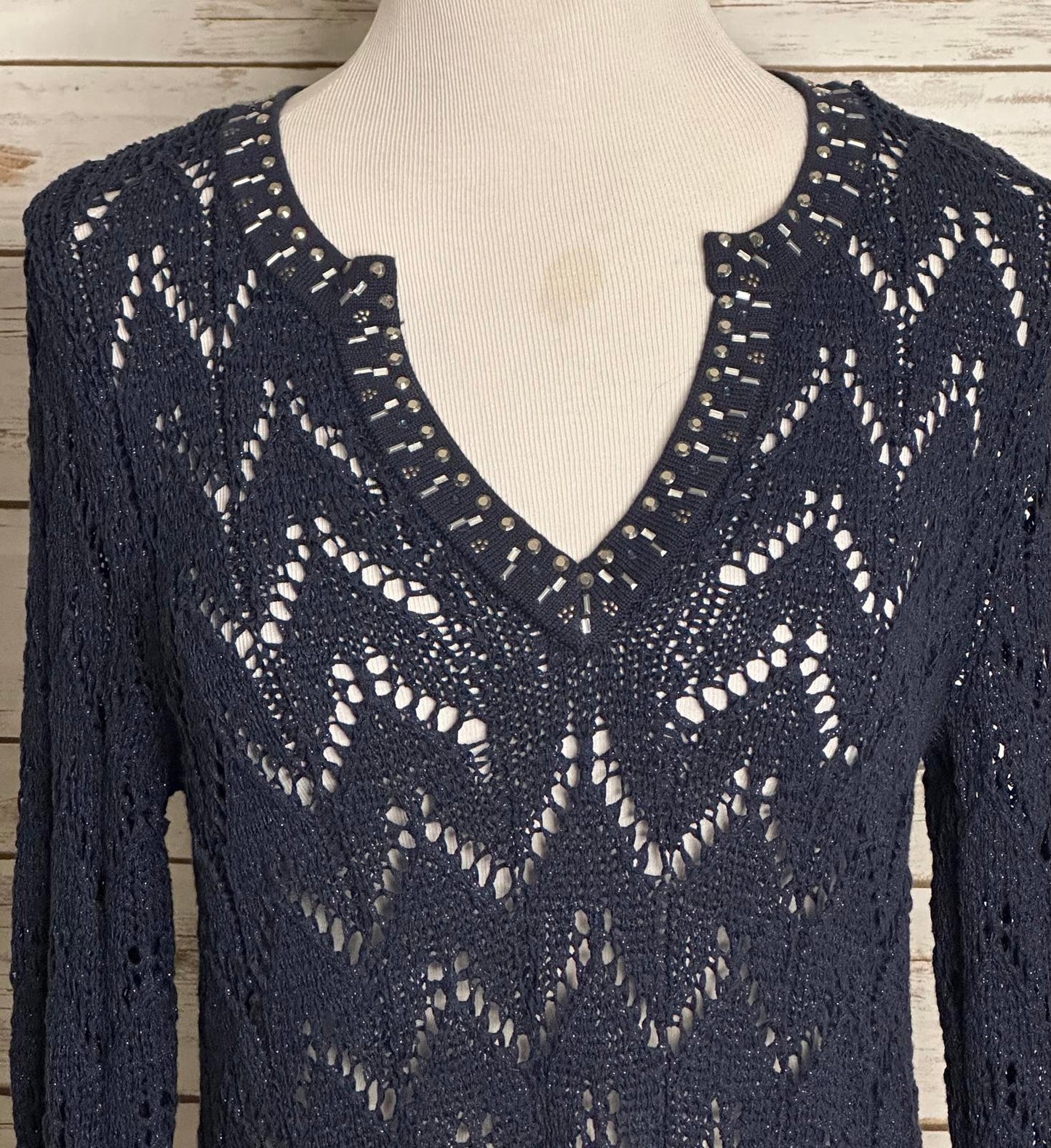 White House Black Market navy beaded keyhole neck pointelle knit tunic Large