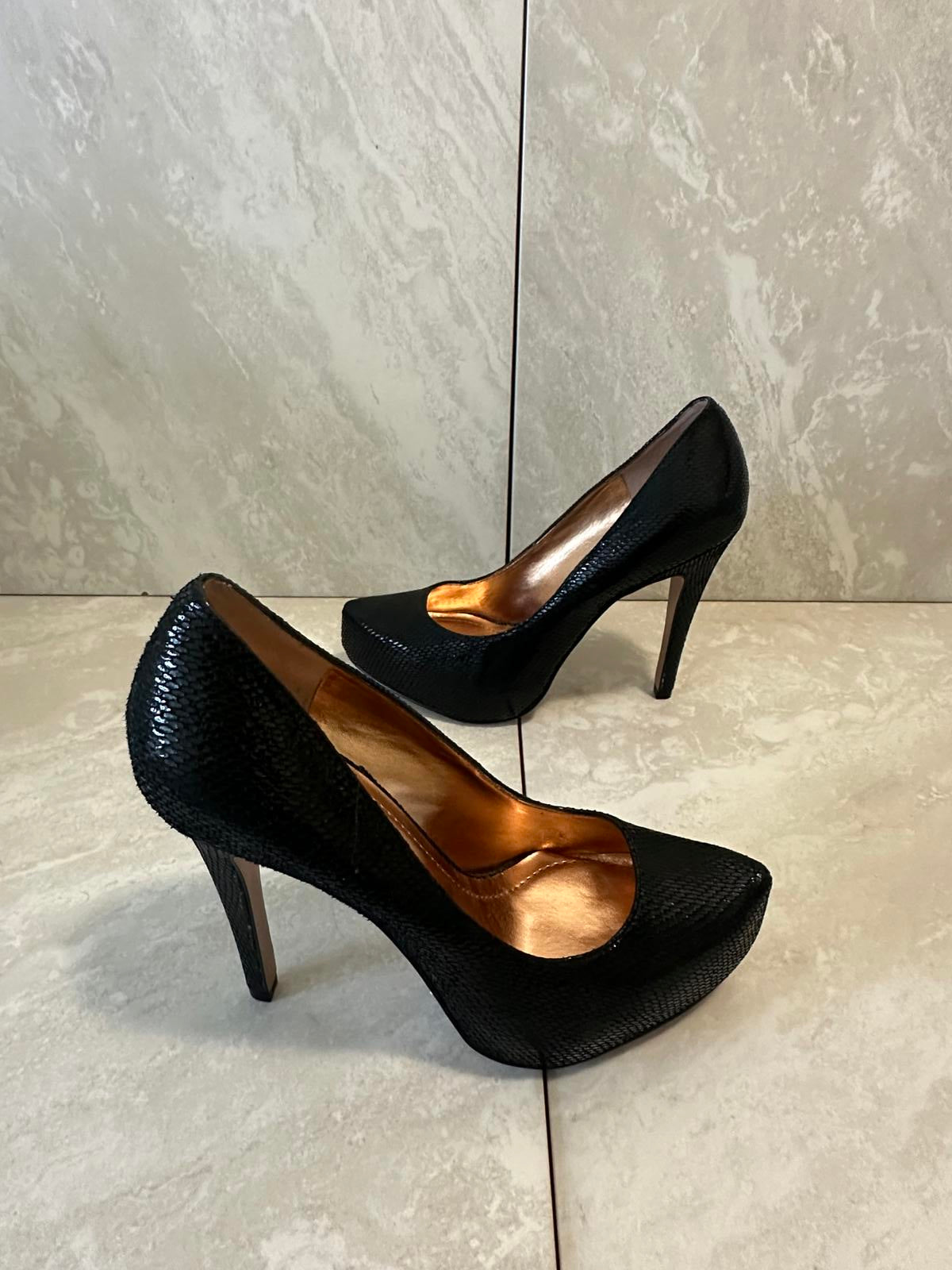 BCBGeneration classic black snake-embossed platform stiletto pumps Size 5.5