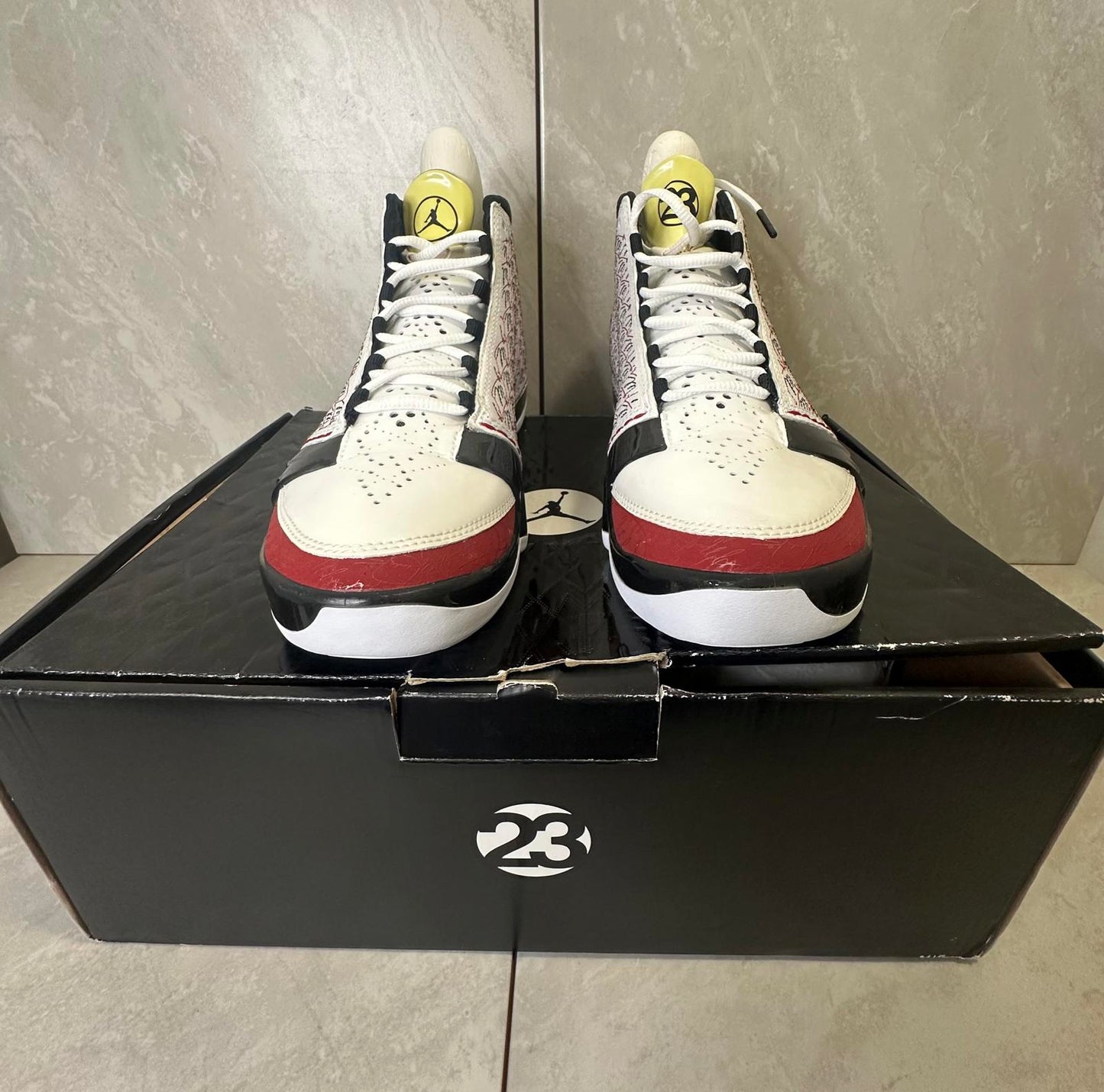 Rare Nike Air Jordan 23 OG Chicago White Red Black hi-top sneakers 2008 Size 9