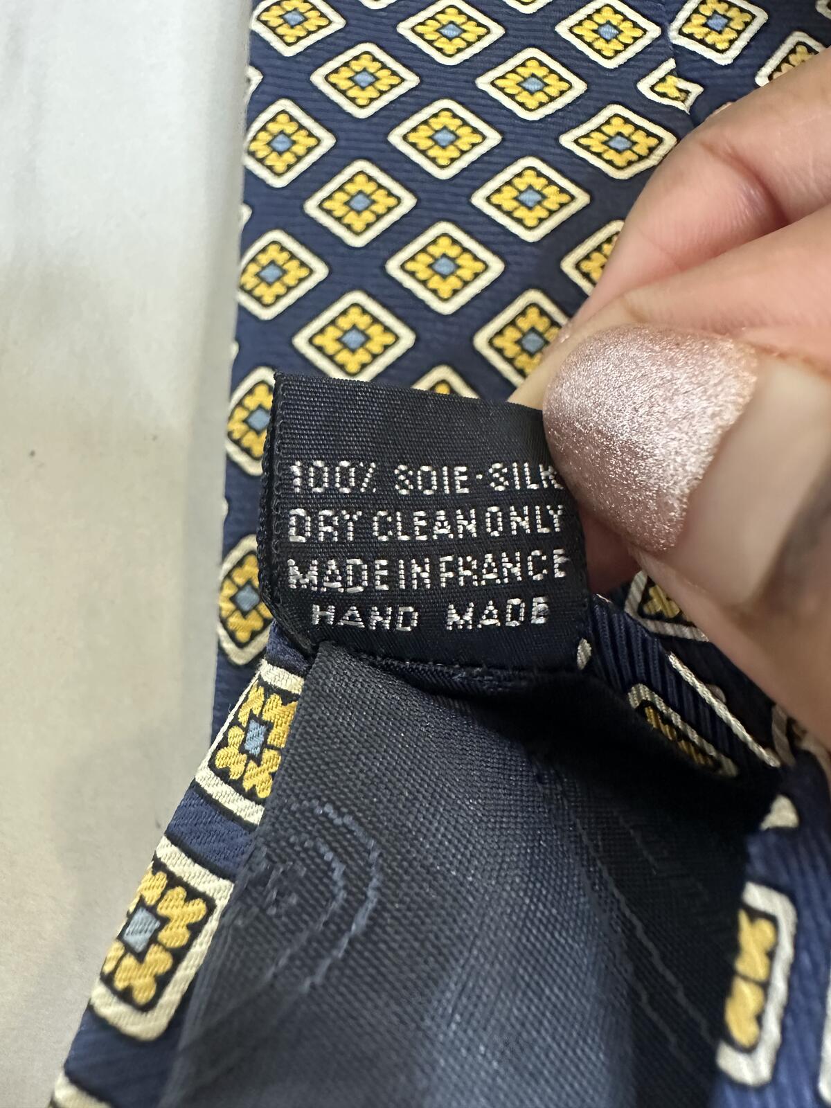 Faconnable 100% silk tie navy/gold micro geometric medallion classic preppy