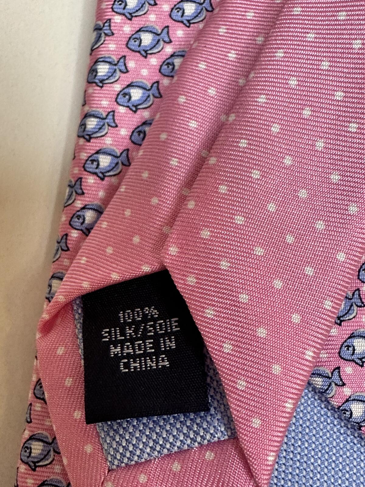 Tommy Hilfiger 100% silk tie pink/light blue/white fish geometric novelty preppy