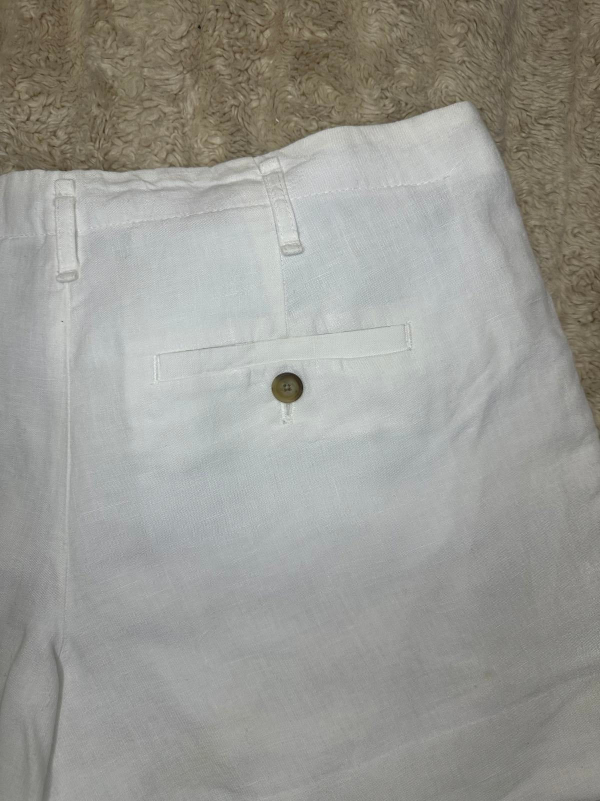 LOFT classic white linen mid-rise casual shorts Size 2
