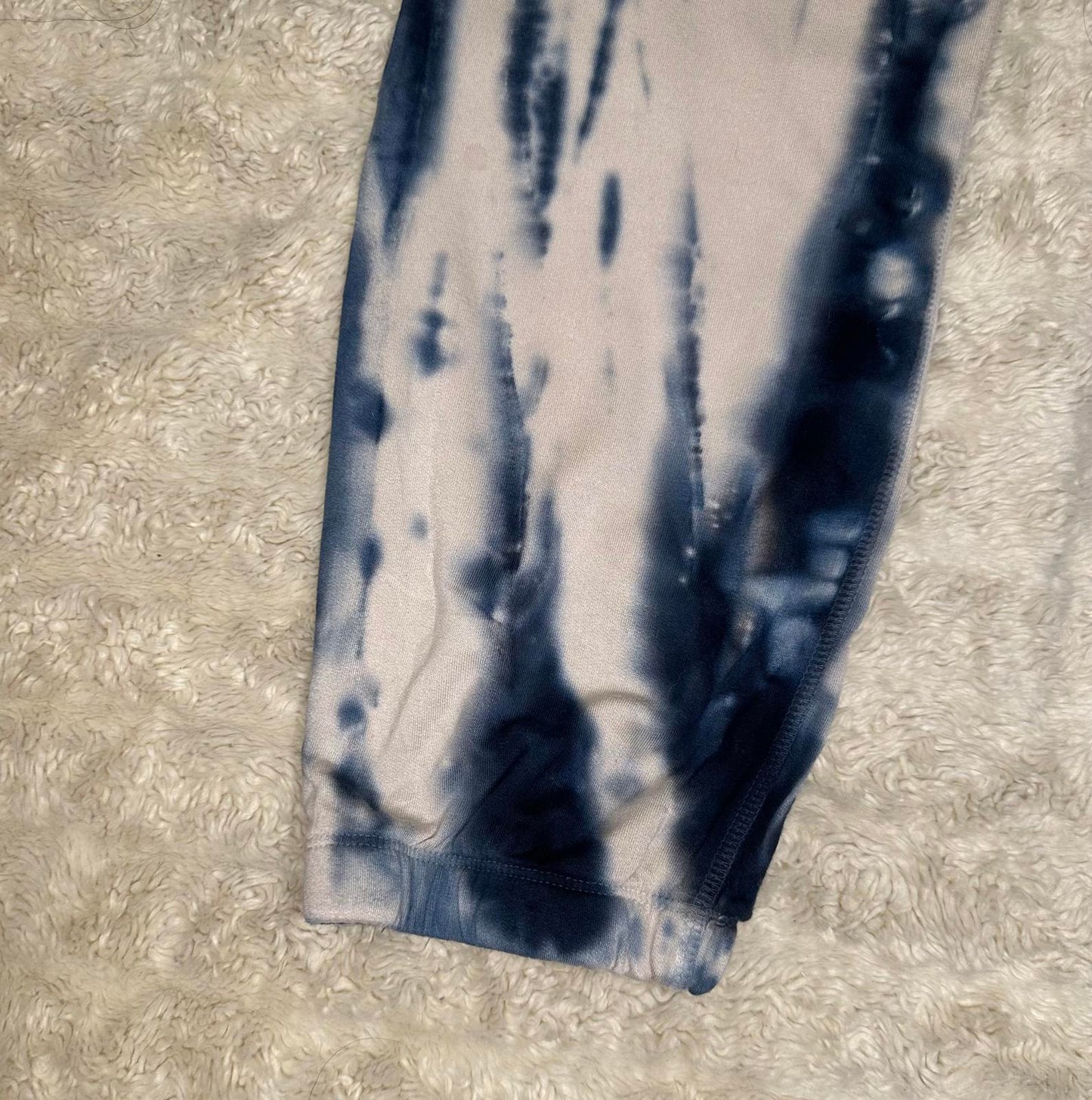 Young, Fabulous & Broke athleisure teal/cream tie-dyed joggers Size Large
