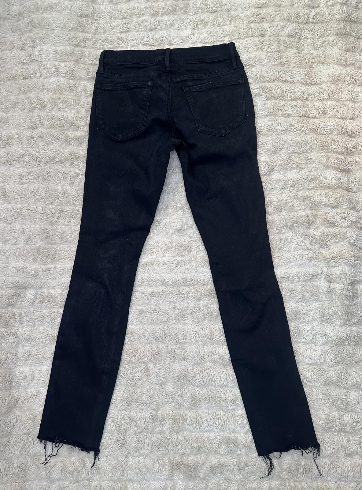 Frame 'Le Skinny de Jeanne' black distressed cropped skinny jeans Size 24