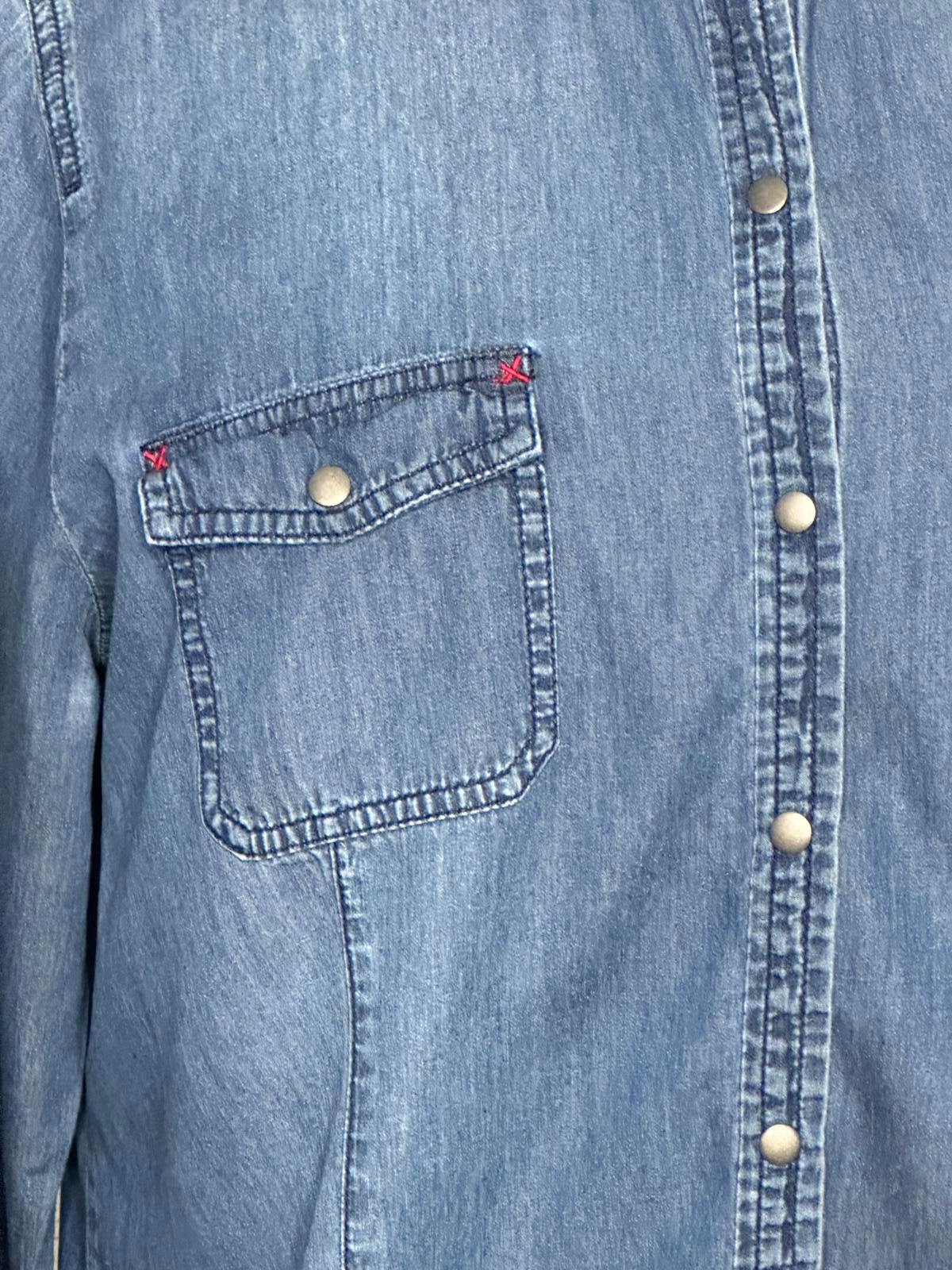 J. Jill long-sleeved 100% cotton chambray snap button shirt Size XL