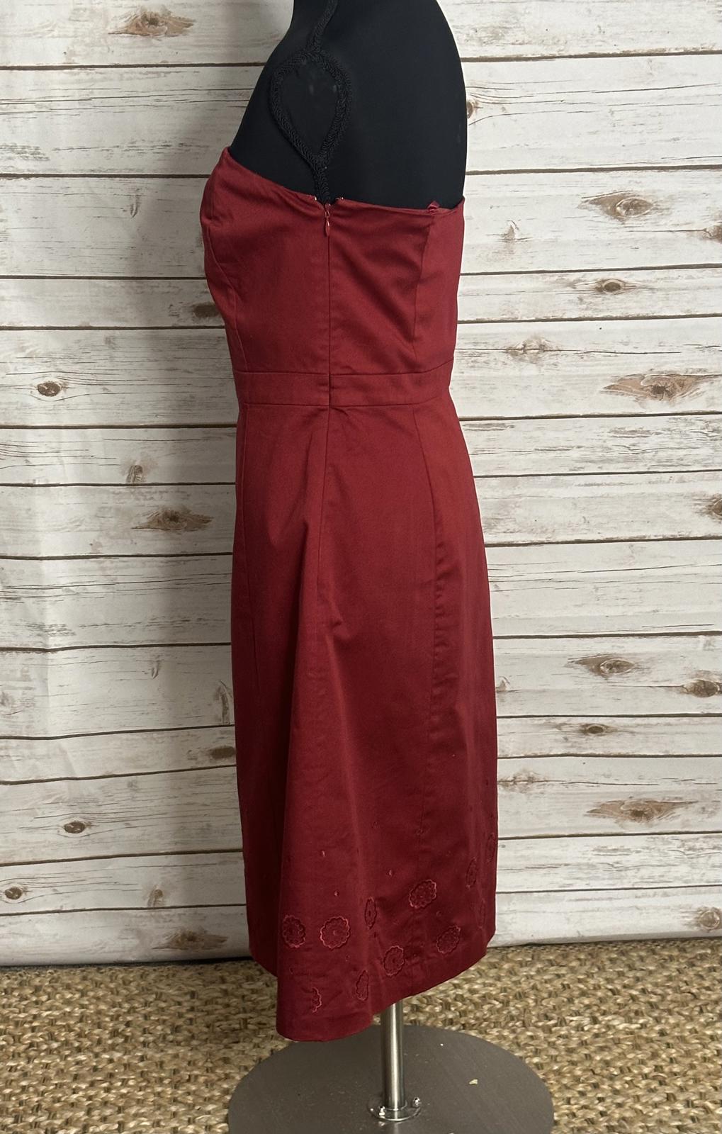 Ann Taylor classic romantic burgundy strapless A-line midi dress Size 2