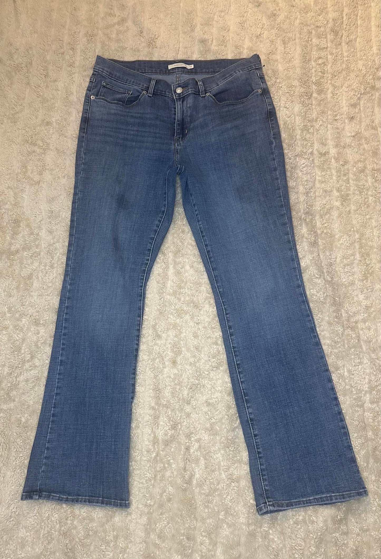 Levi's Classic Boot high-rise jeans Size 12