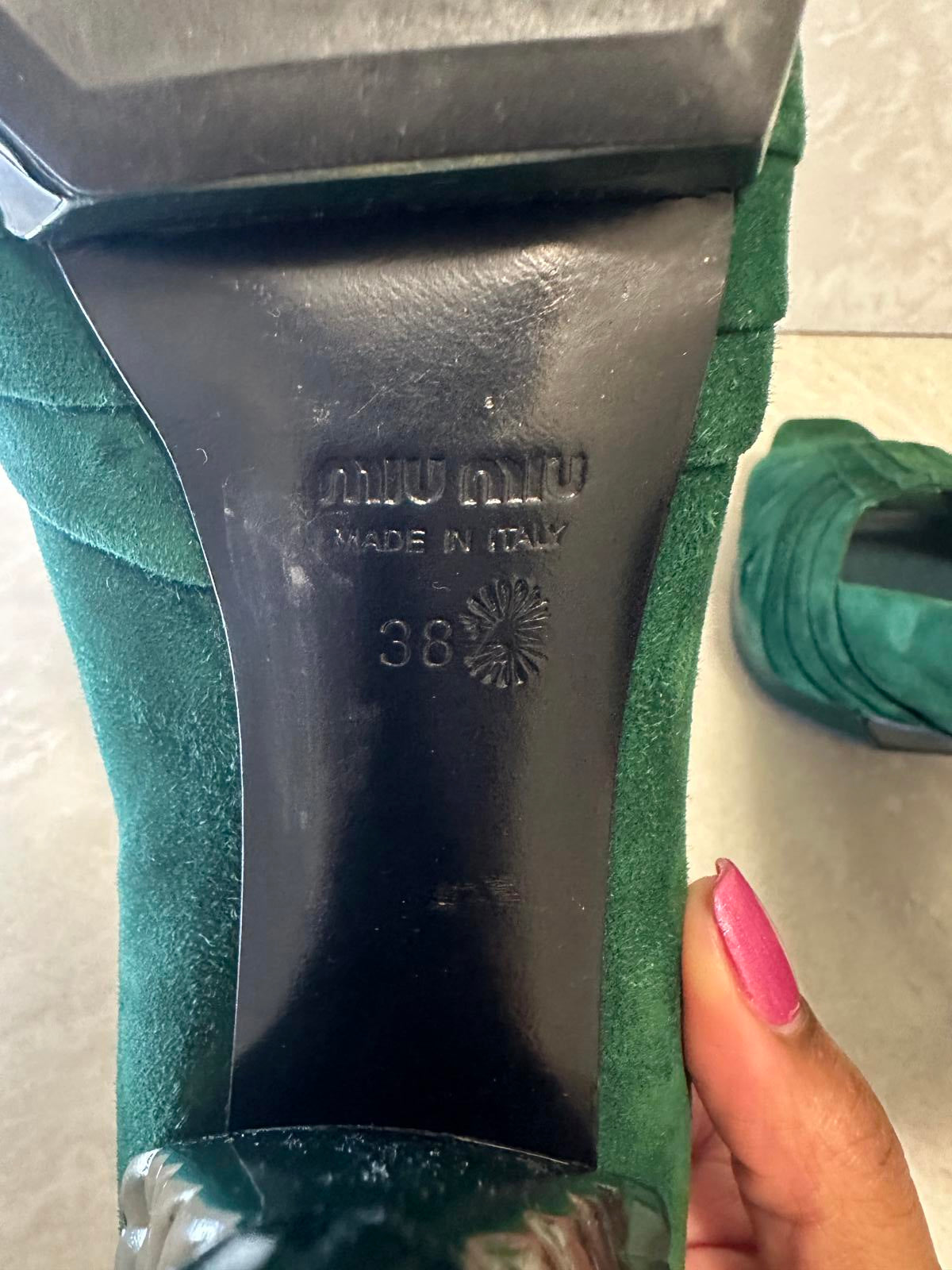 Miu Miu green suede peep-toe pumps Size 38.5/8.5