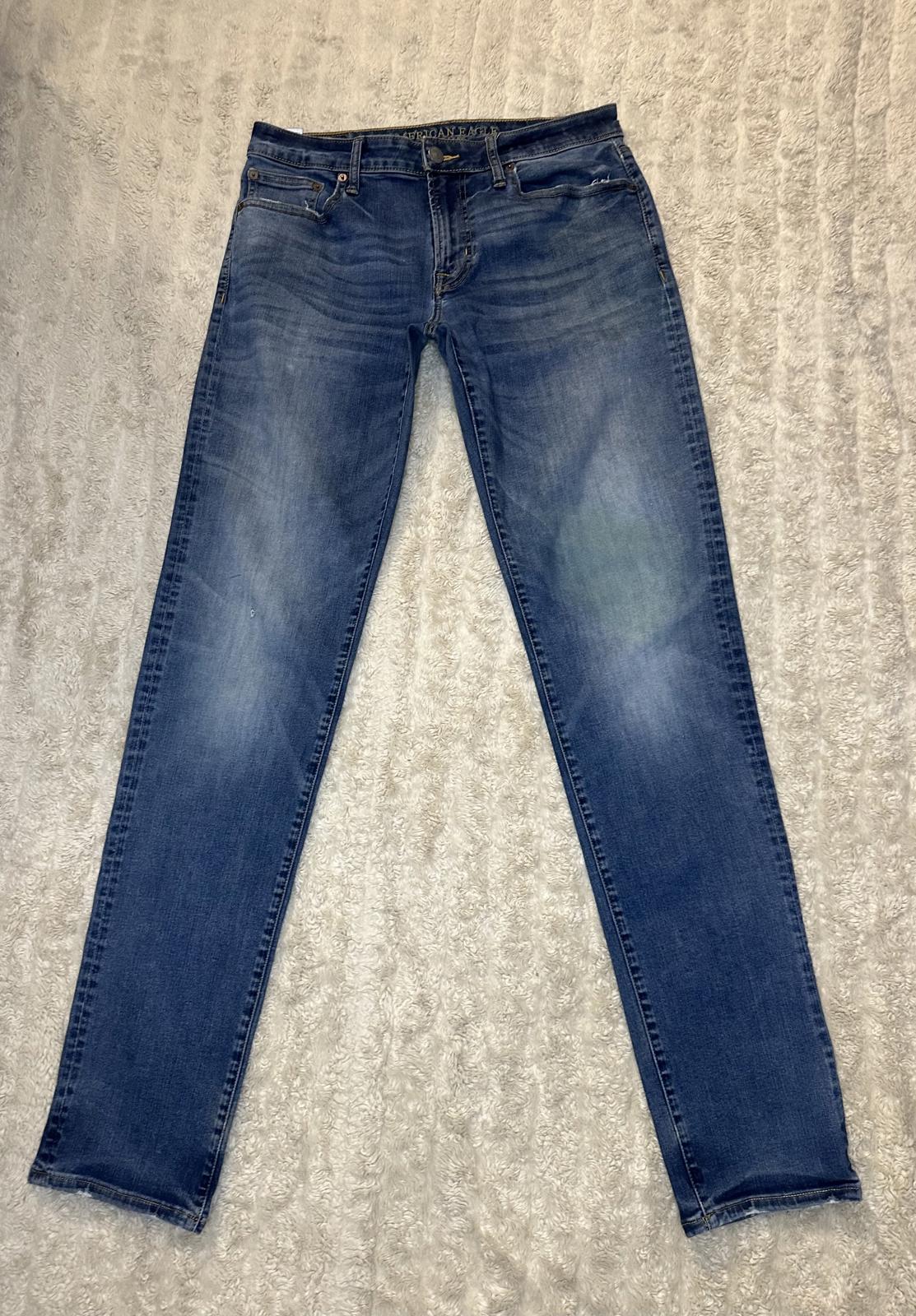 American Eagle Outfitters Extreme Flex distress medium wash jeans Size 32x36