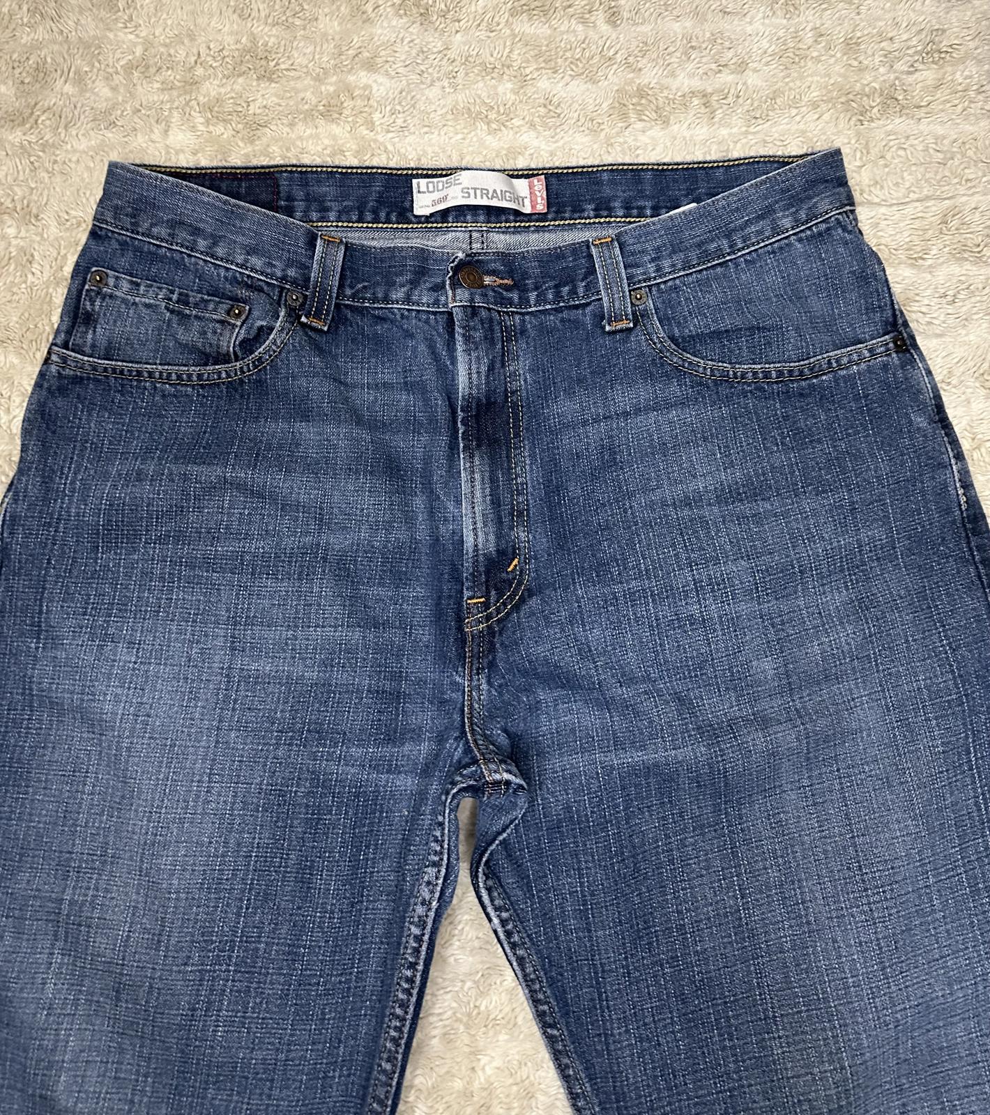 Levi's 569 Loose Straight Fit medium wash jeans Size 36x32