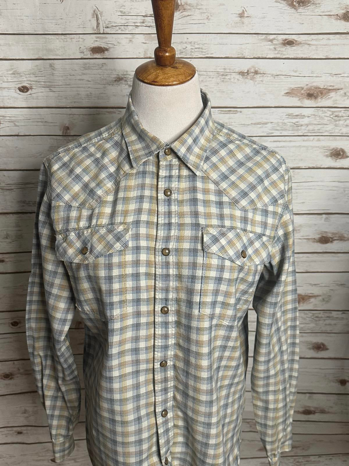 Eddie Bauer Classic Fit cotton plaid pearl snap button-up shirt Size Medium
