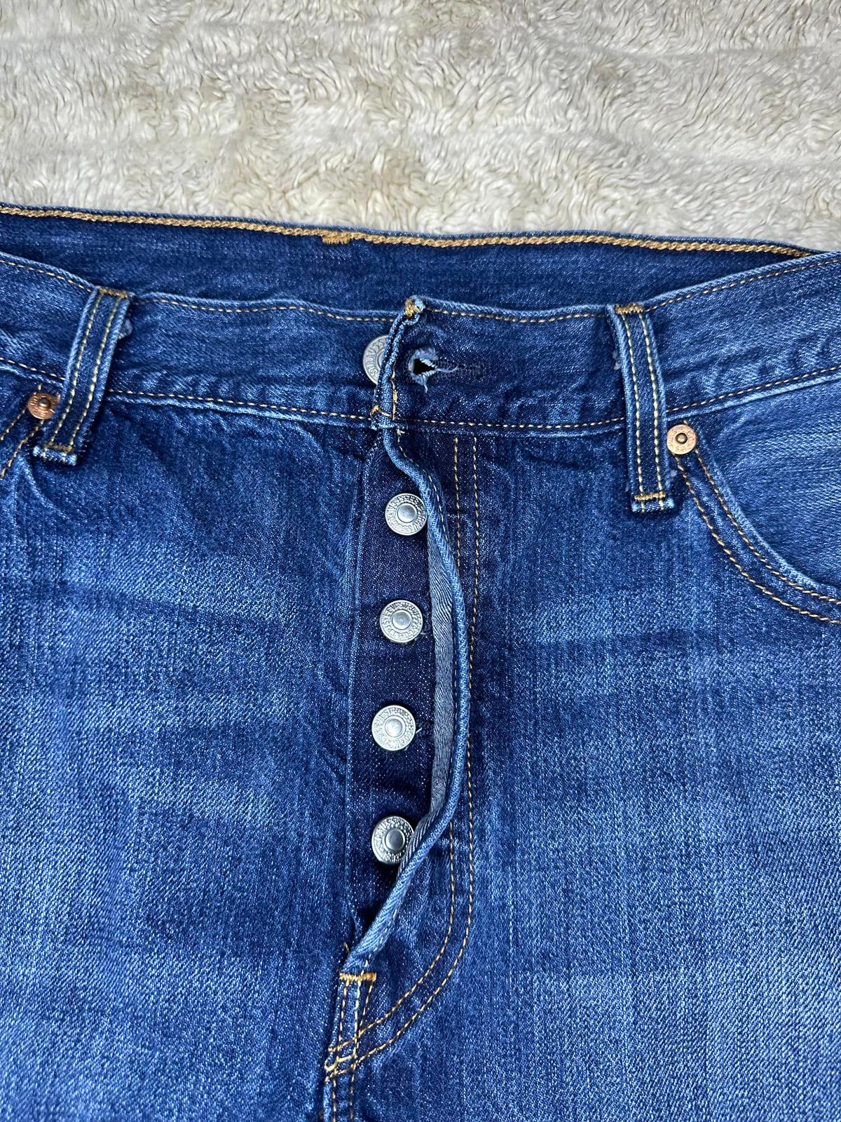 Levi's 501 button-fly jeans Size 32x32
