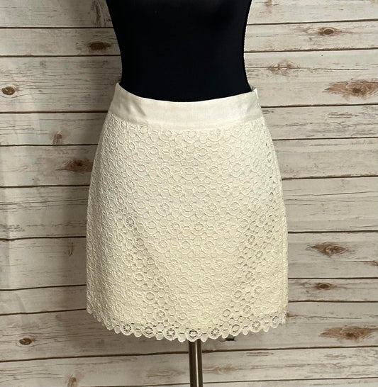 The Limited cottagecore coquette white floral lace mini skirt Size 2