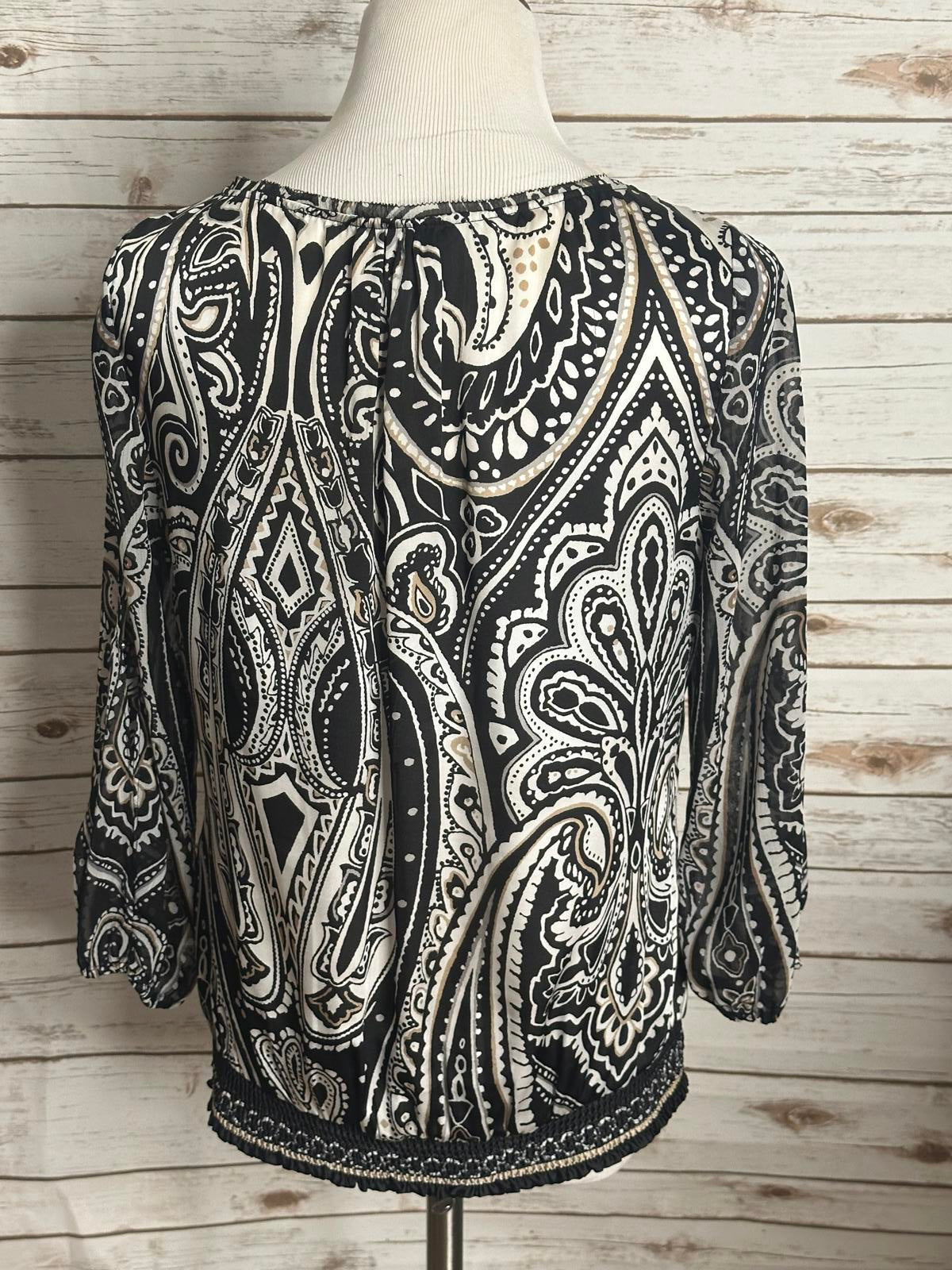 White House Black Market boho chic black/white satin peasant blouse Size 12