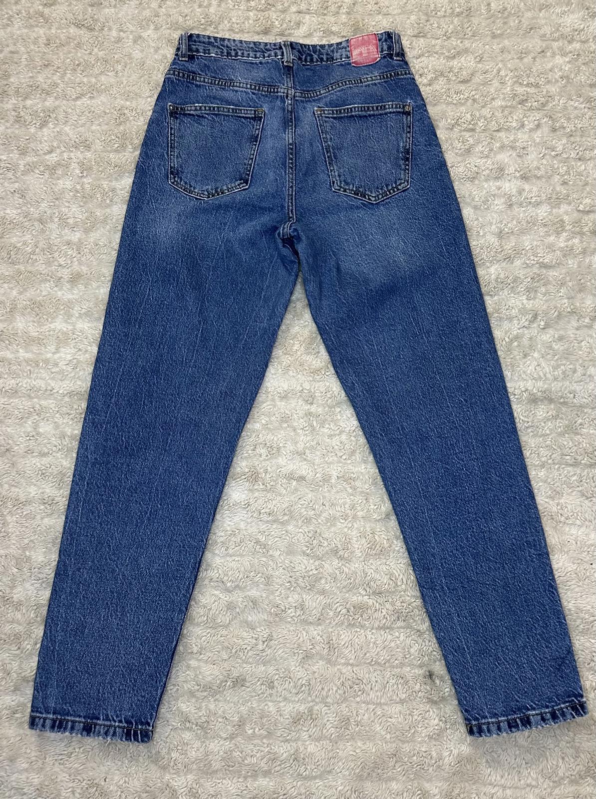 Zara medium wash distressed 90's retro high rise straight leg mom jeans Size 6