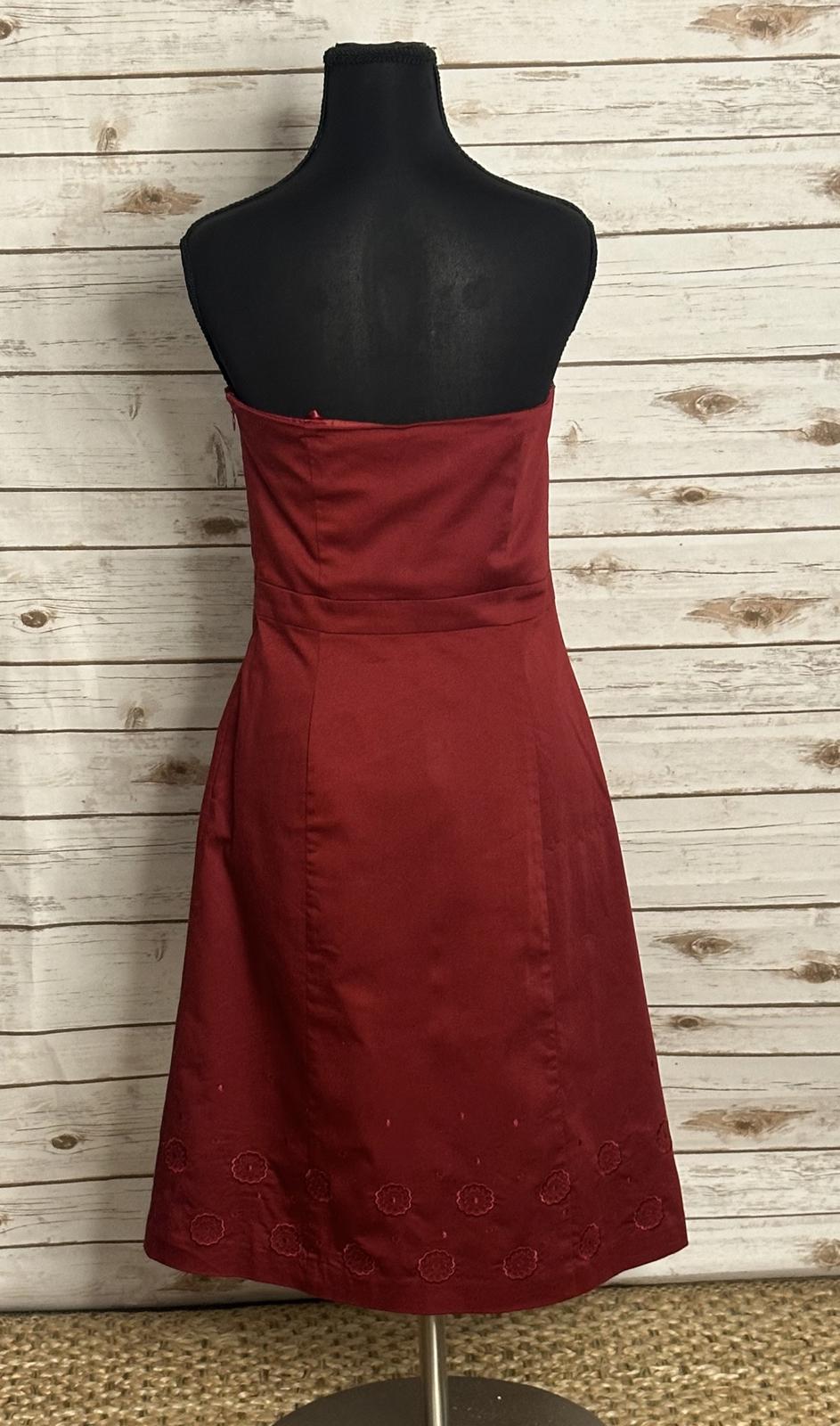 Ann Taylor classic romantic burgundy strapless A-line midi dress Size 2