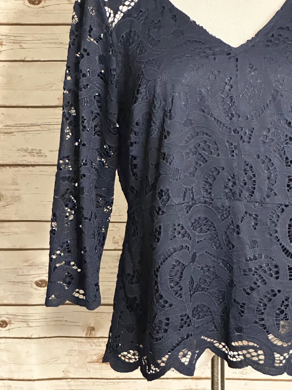 Nanette Lepore navy blue V-neck 3/4 length sleeve floral lace top/blouse Size L