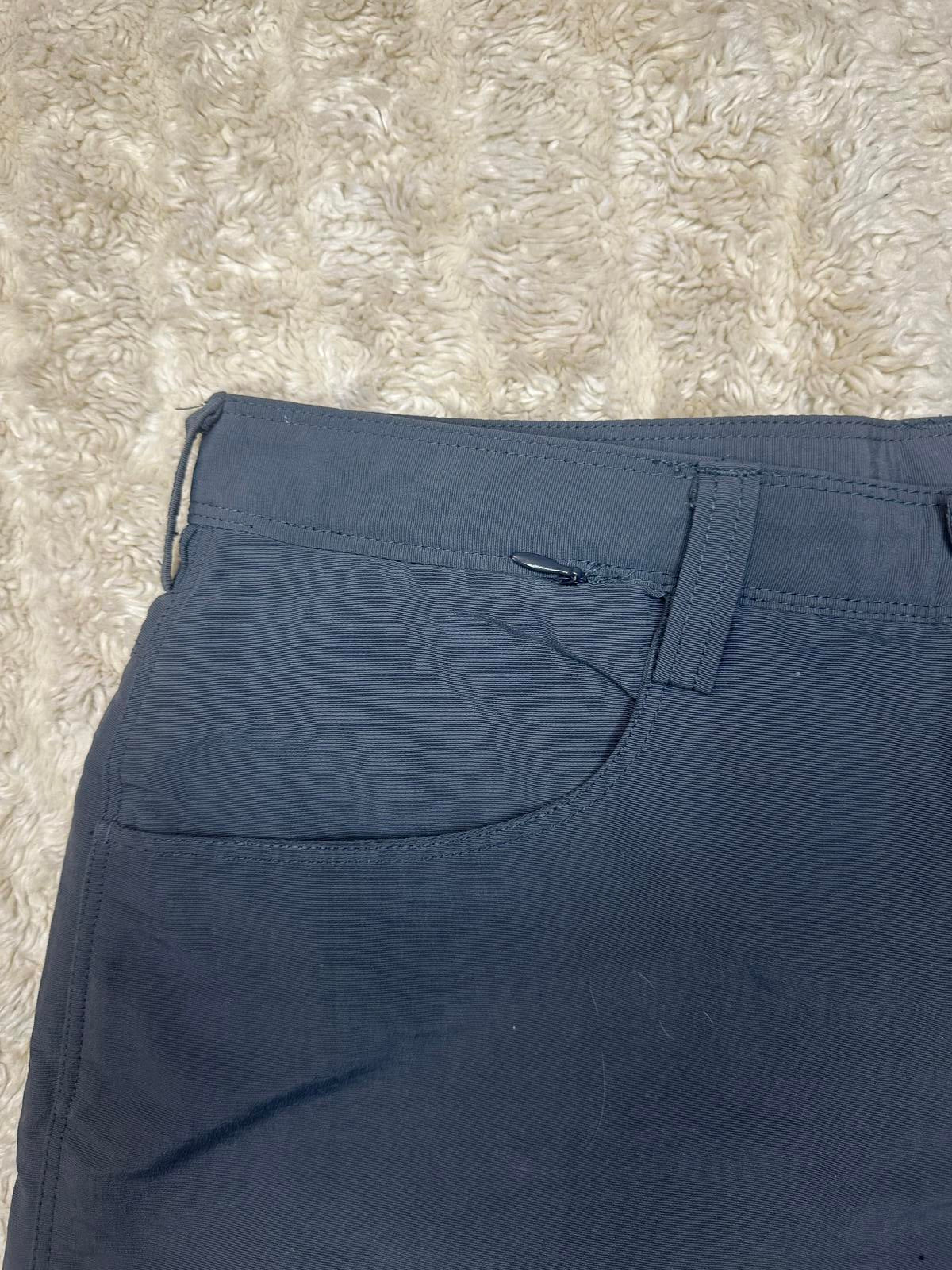 The North Face grey gorpcore nylon utility shorts Size 6