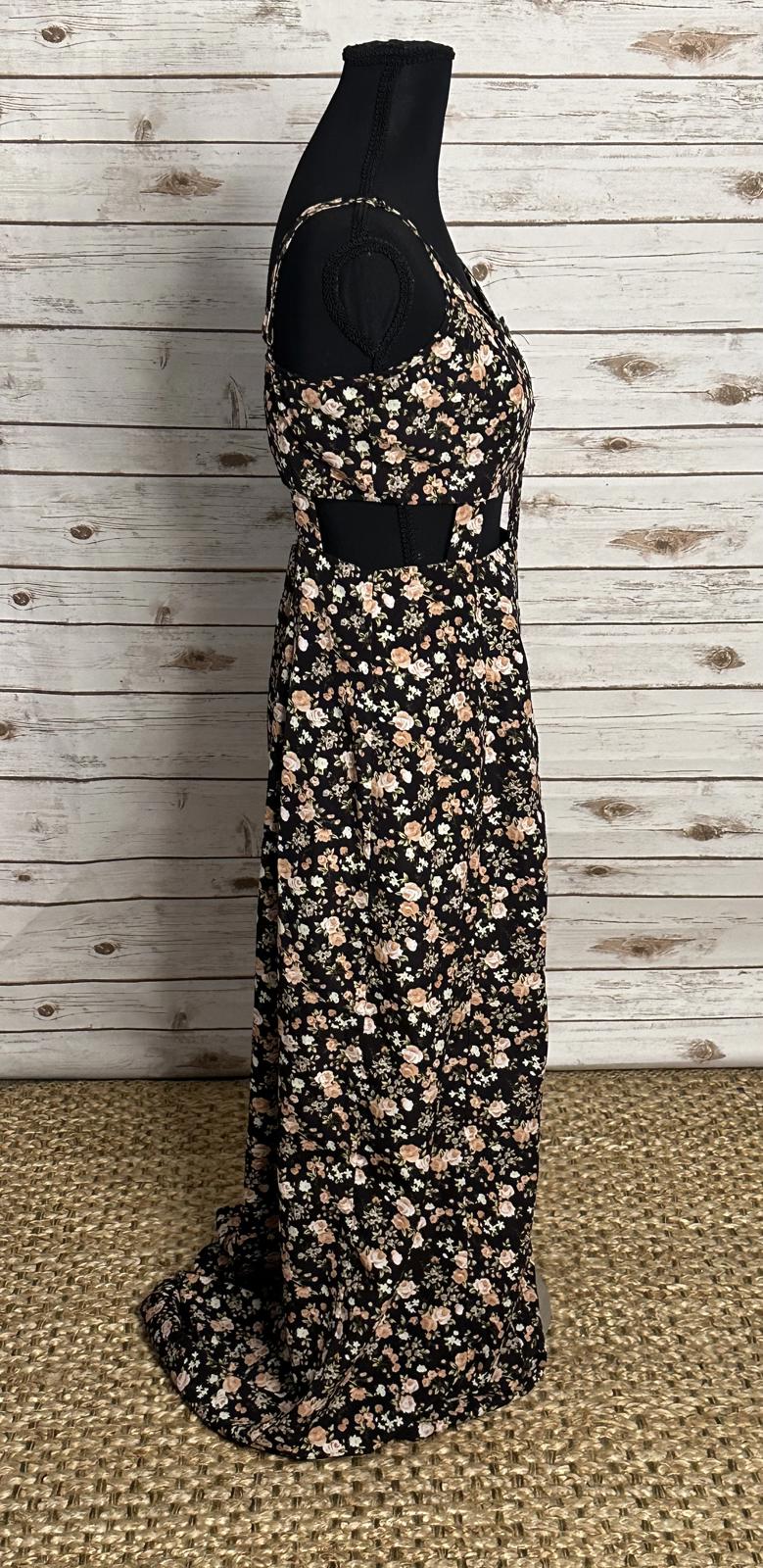 Urban Outfitters Pins & Needles floral caged cut-out waist maxi dress Size 4