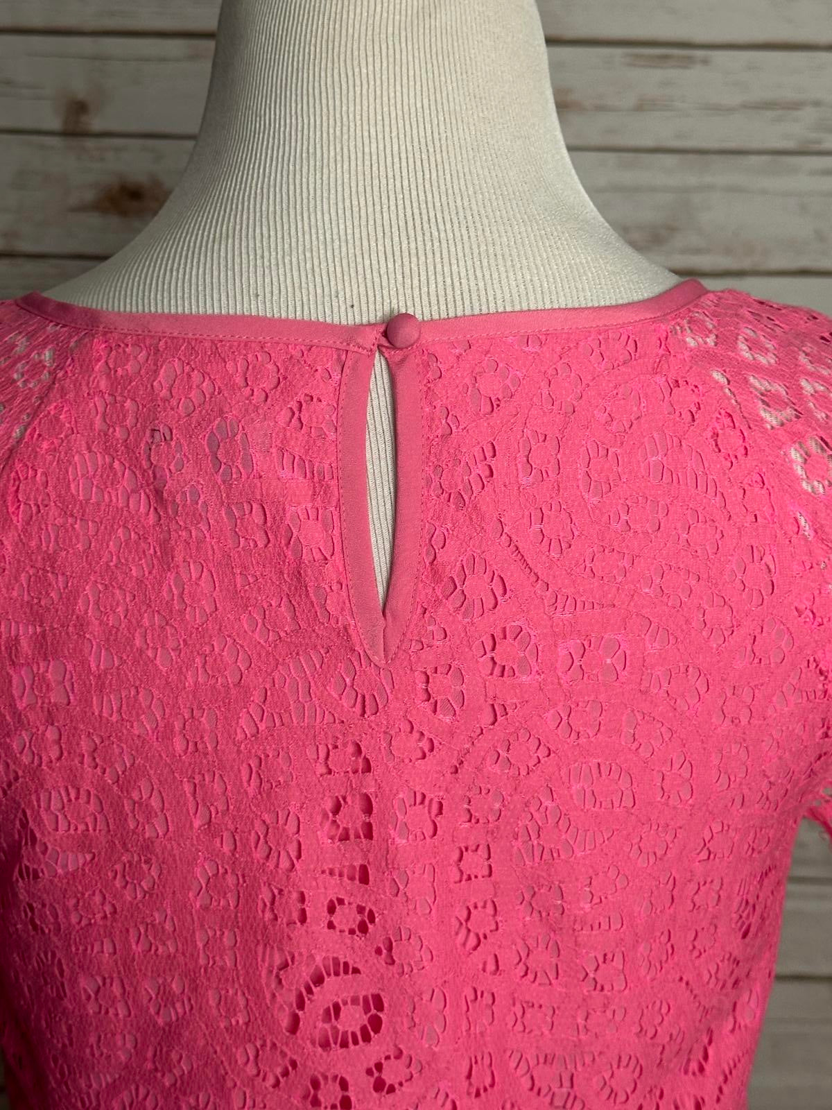 J. Crew classic bright pink coquette Rainbow Lace short sleeve blouse Size 4