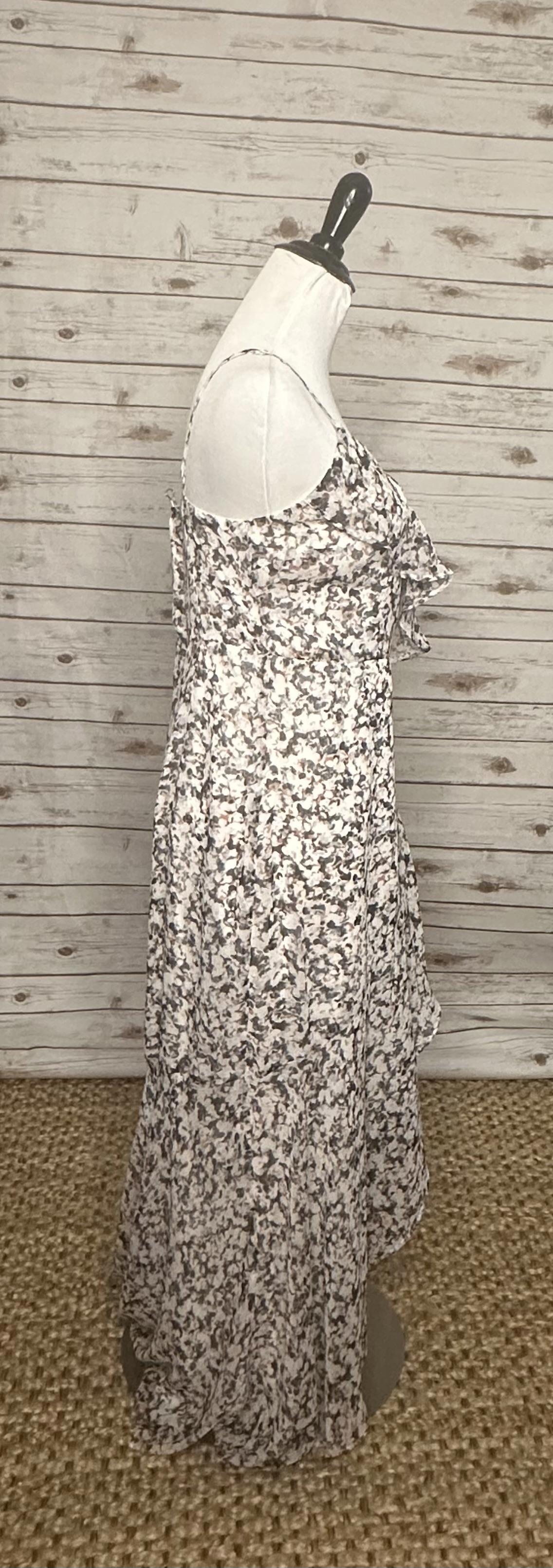 Express romantic floral V-neck spaghetti strap ruffle maxi sundress Size Small