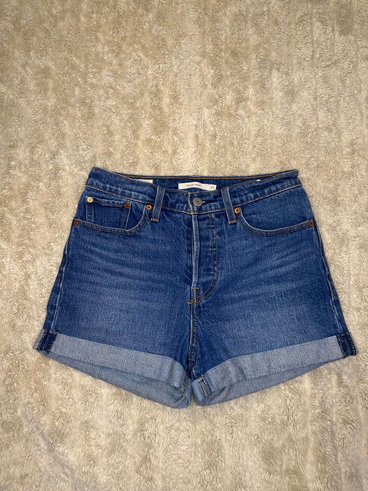 Levi's medium wash high-waisted cuffed Wedgie jeans shorts Size 27