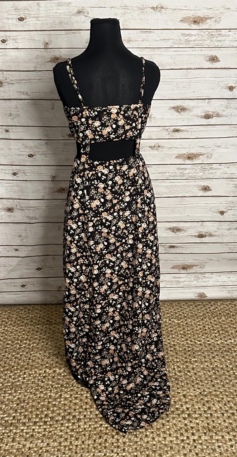 Urban Outfitters Pins & Needles floral caged cut-out waist maxi dress Size 4