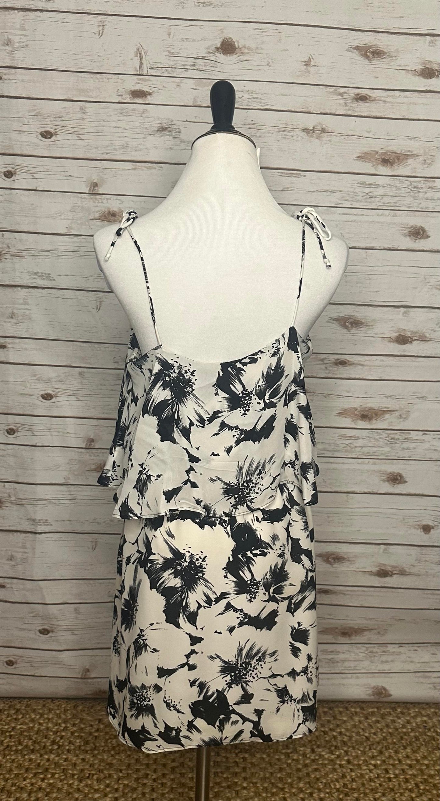 Parker black/cream monochromatic floral romantic silk mini dress Size Small