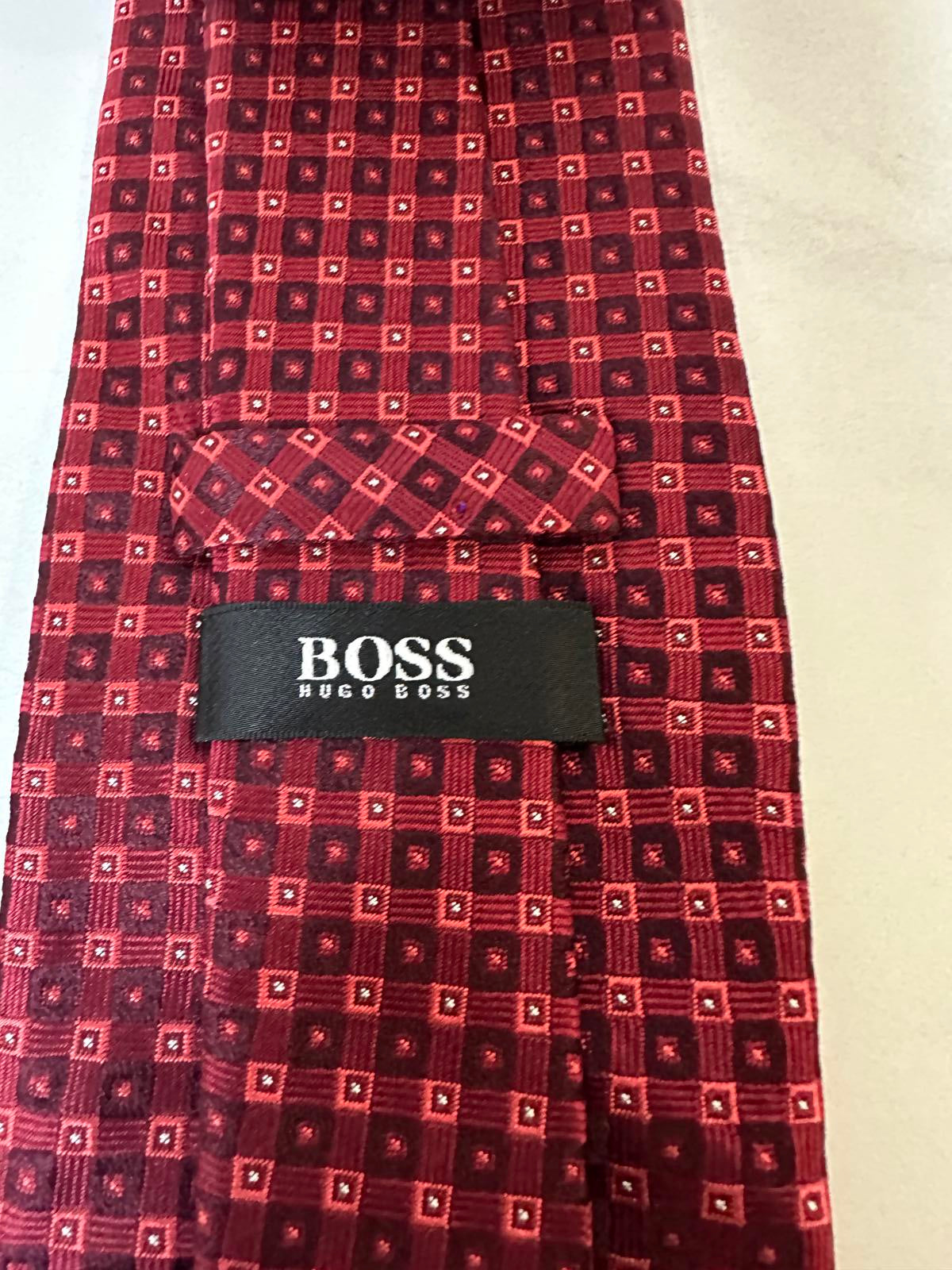 Boss Hugo Boss classic corpcore businesswear red geometric silk necktie