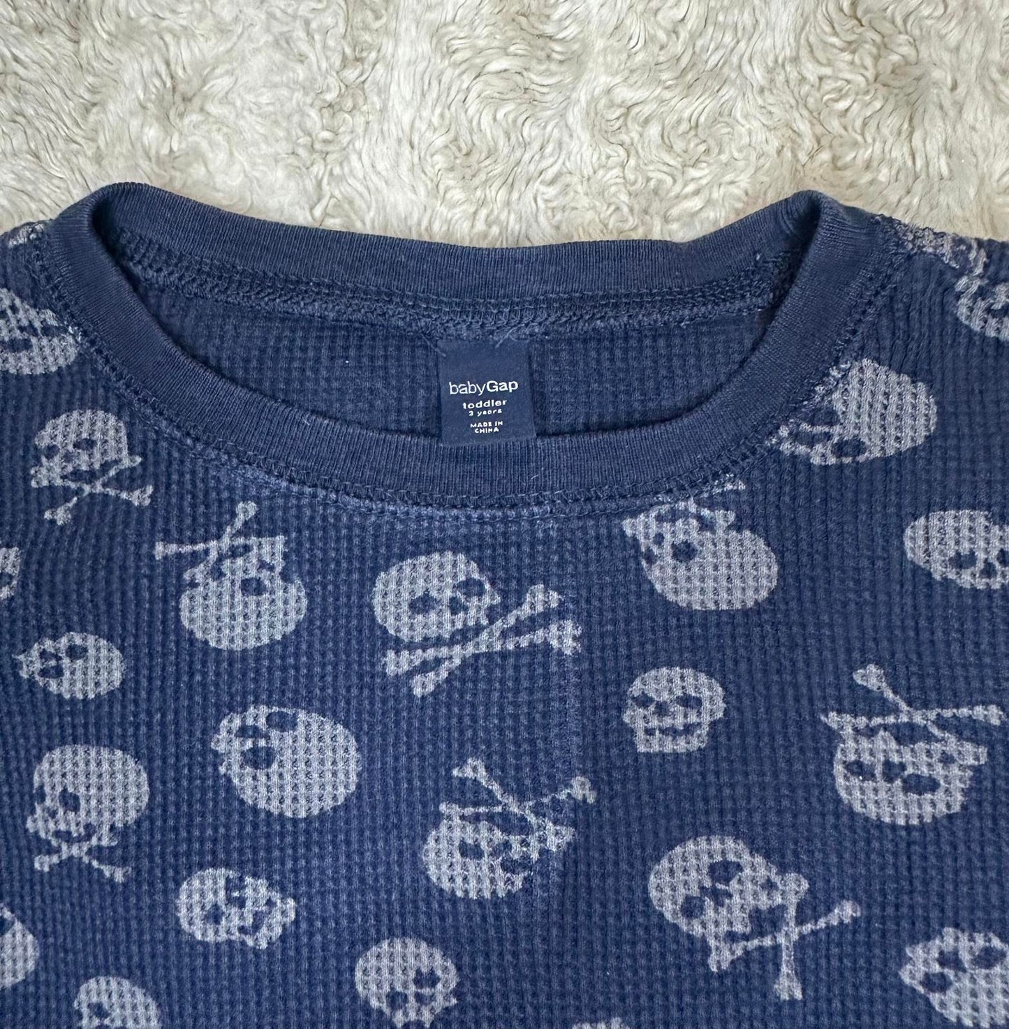 GAP navy blue/silver skull thermal knit long-sleeve t-shirt Size 3/3T
