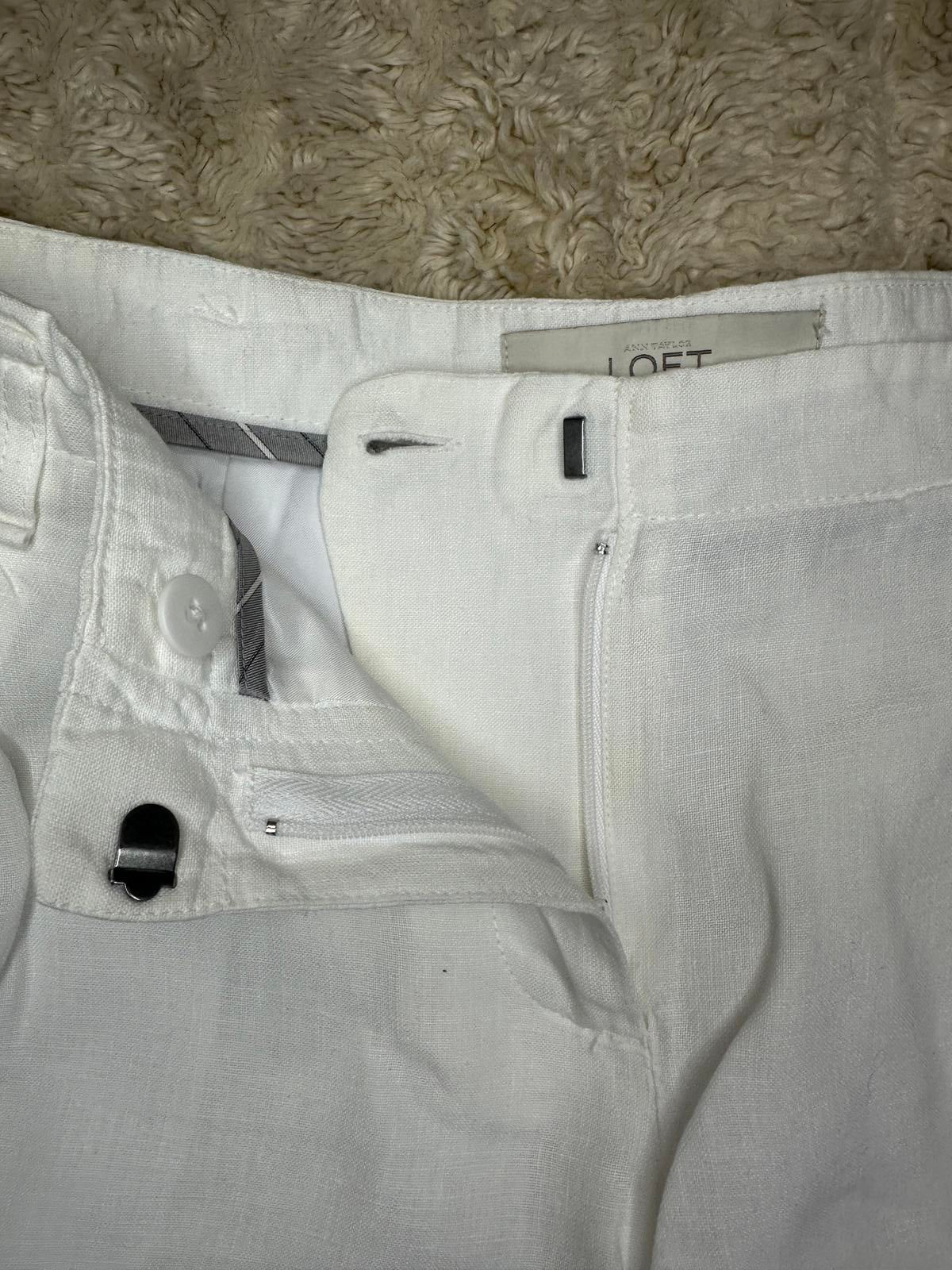 LOFT classic white linen mid-rise casual shorts Size 2