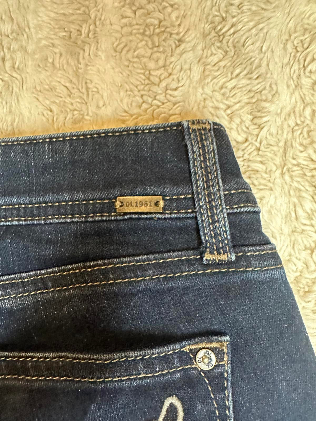 DL 1961 classic dark wash 4 Way stretch Emma legging jeans Size 26