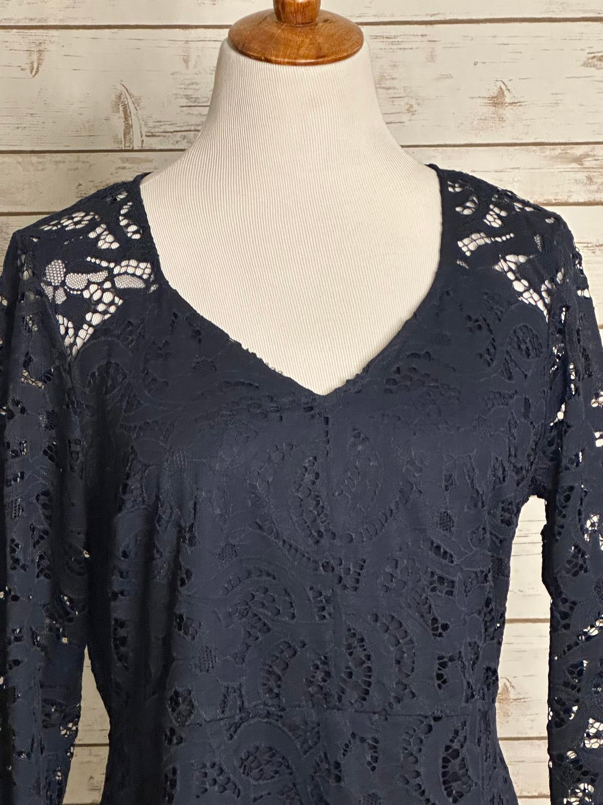 Nanette Lepore navy blue V-neck 3/4 length sleeve floral lace top/blouse Size L