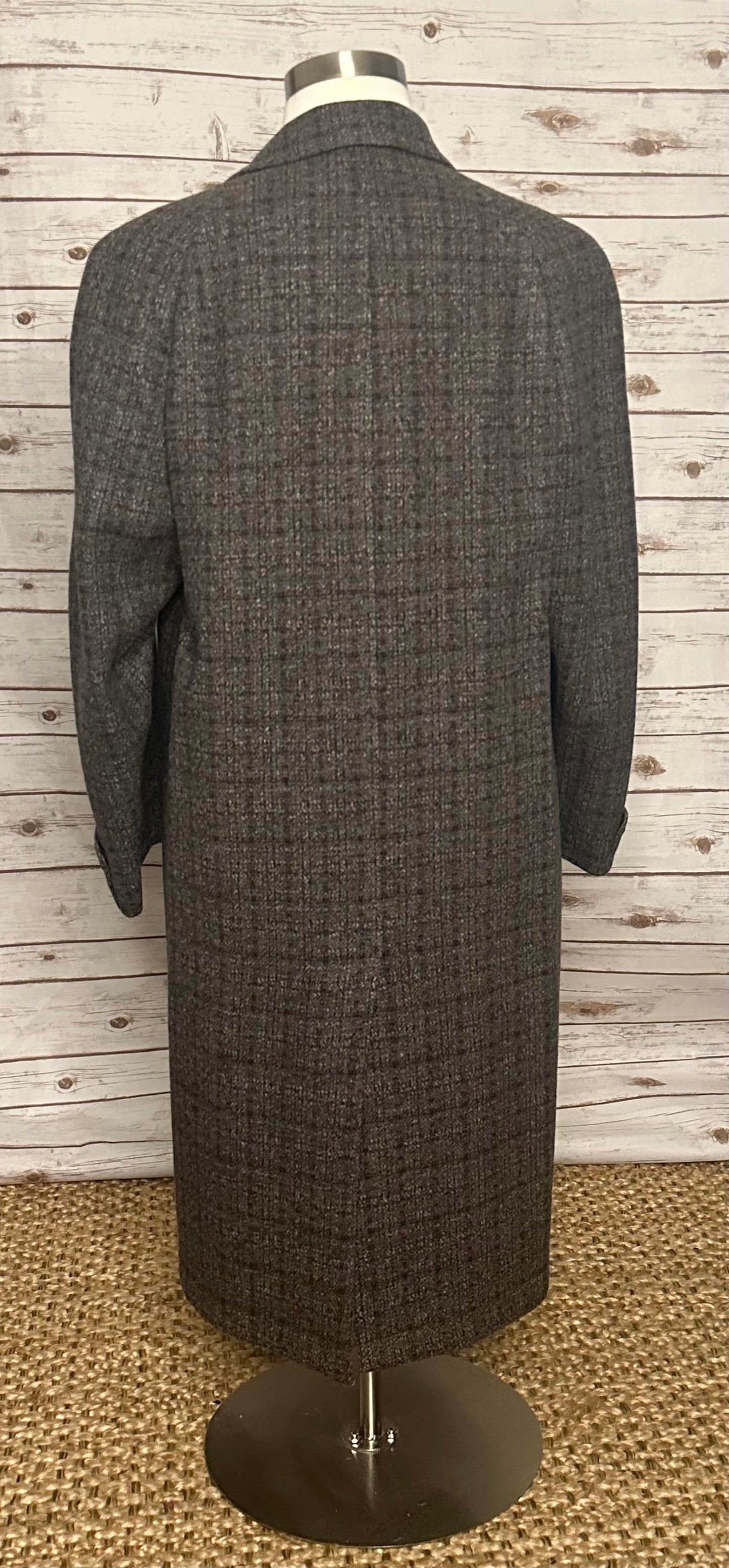 Vintage Hart, Schaffner & Marx tweed wool overcoat Size 44