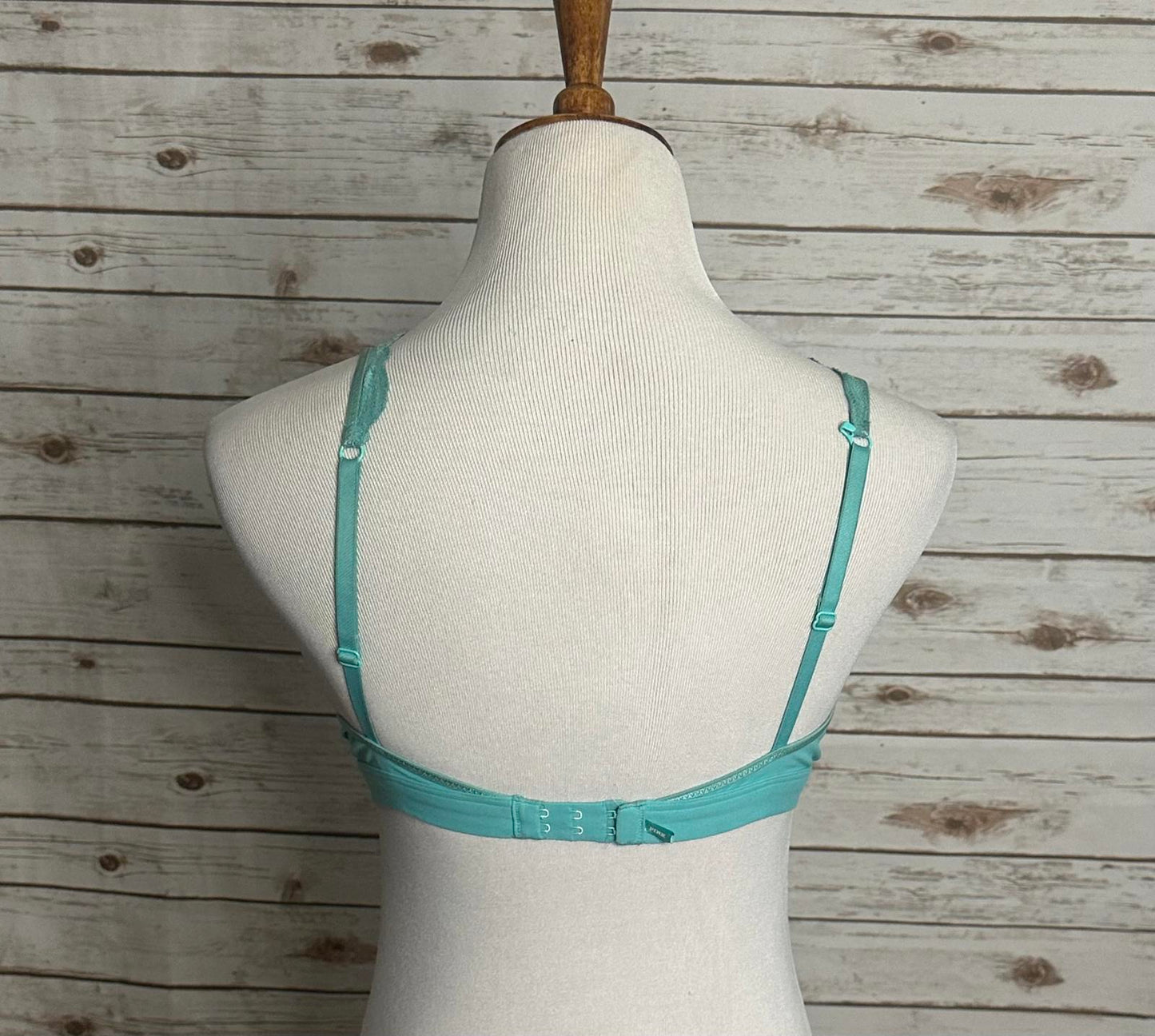 PINK Victoria's Secret lace plunge bralette Size Medium