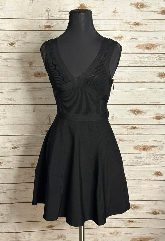 Guess Y2K whimsigoth black V-neck sleeveless bandage cocktail mini dress Size XS