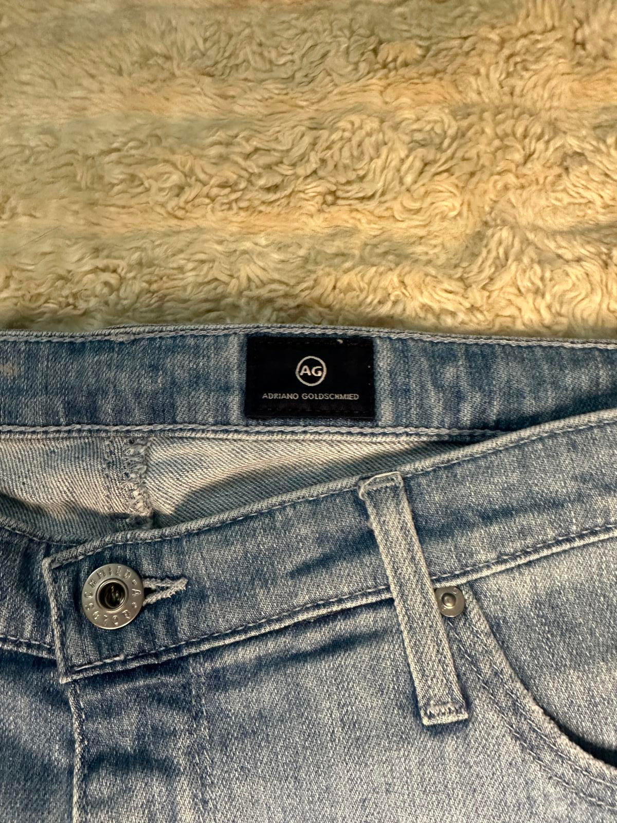 AG Adriano Goldschmeid Stevie Slim light wash distressed capri jeans Size 31