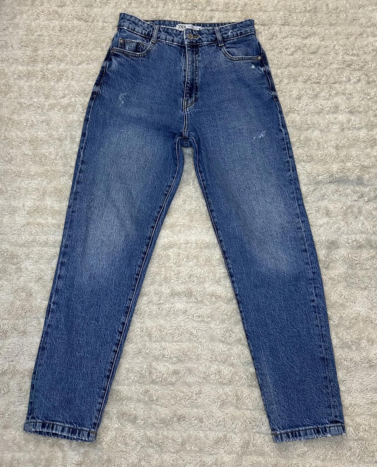 Zara medium wash distressed 90's retro high rise straight leg mom jeans Size 6
