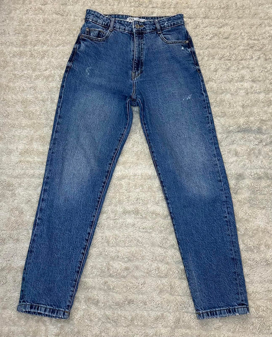 Zara medium wash distressed 90's retro high rise straight leg mom jeans Size 6