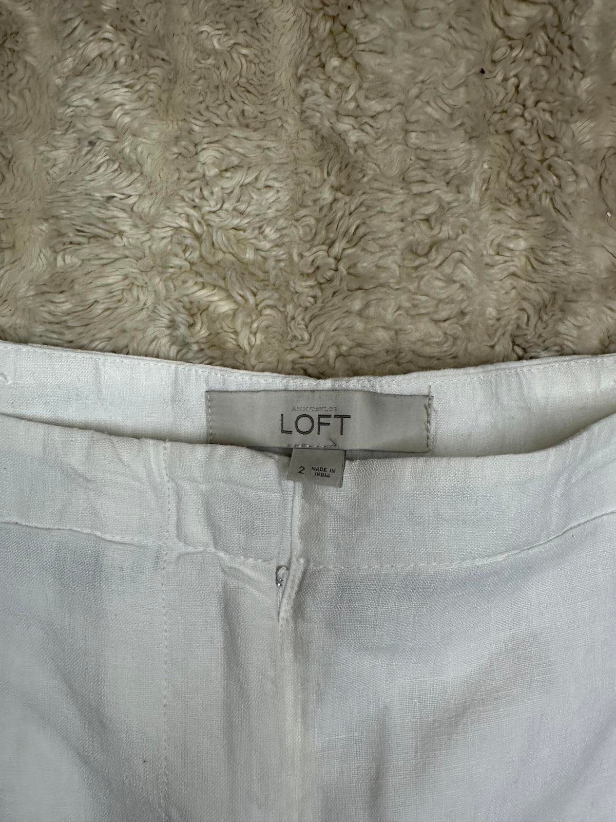 LOFT classic white linen mid-rise casual shorts Size 2