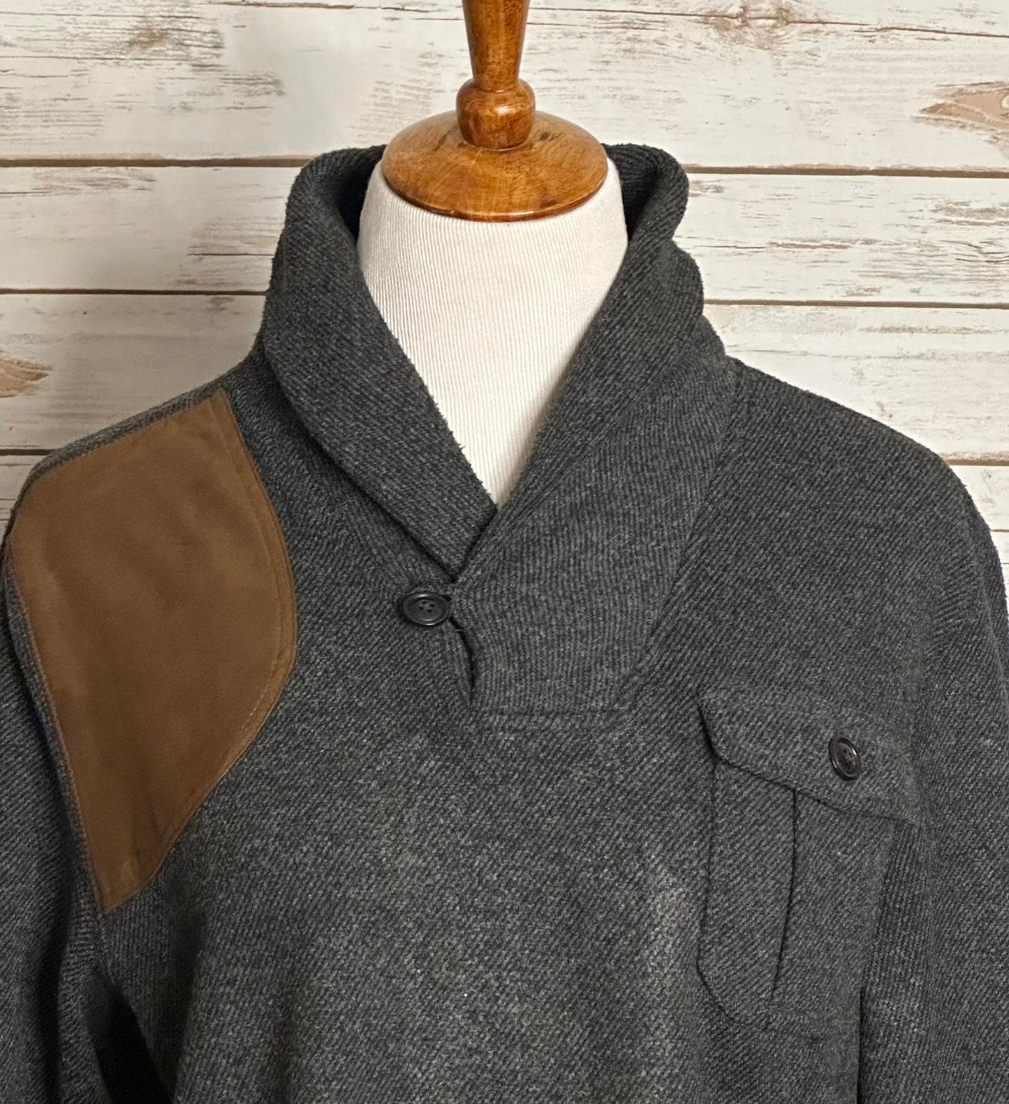 Tommy Hilfiger gray shawl collar fleece ribbed knit pullover sweater Size Medium