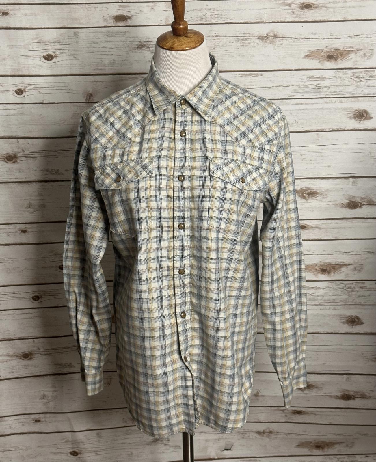 Eddie Bauer Classic Fit cotton plaid pearl snap button-up shirt Size Medium
