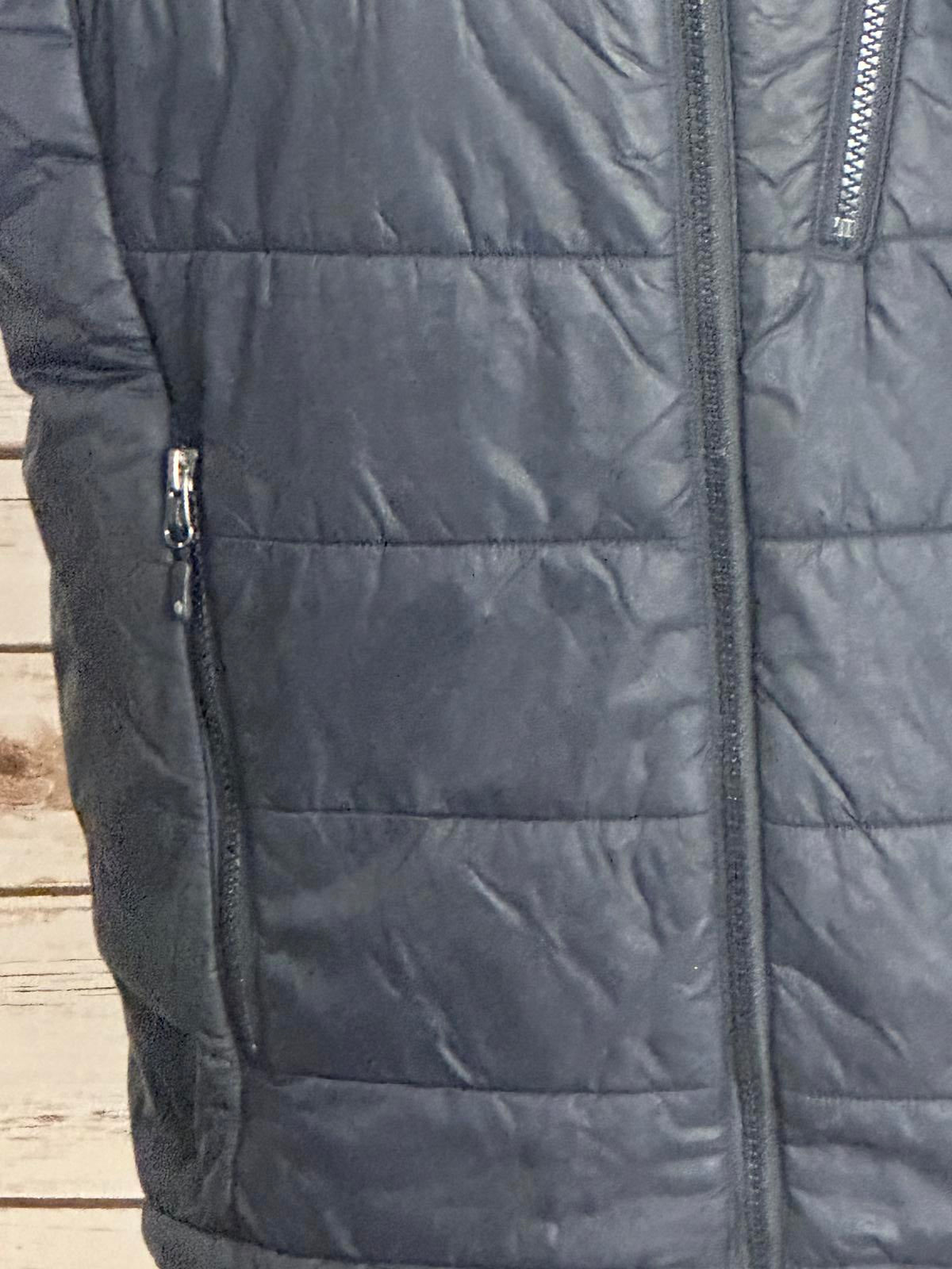 Marmot gorpcore black insulated puffer vest Size Small