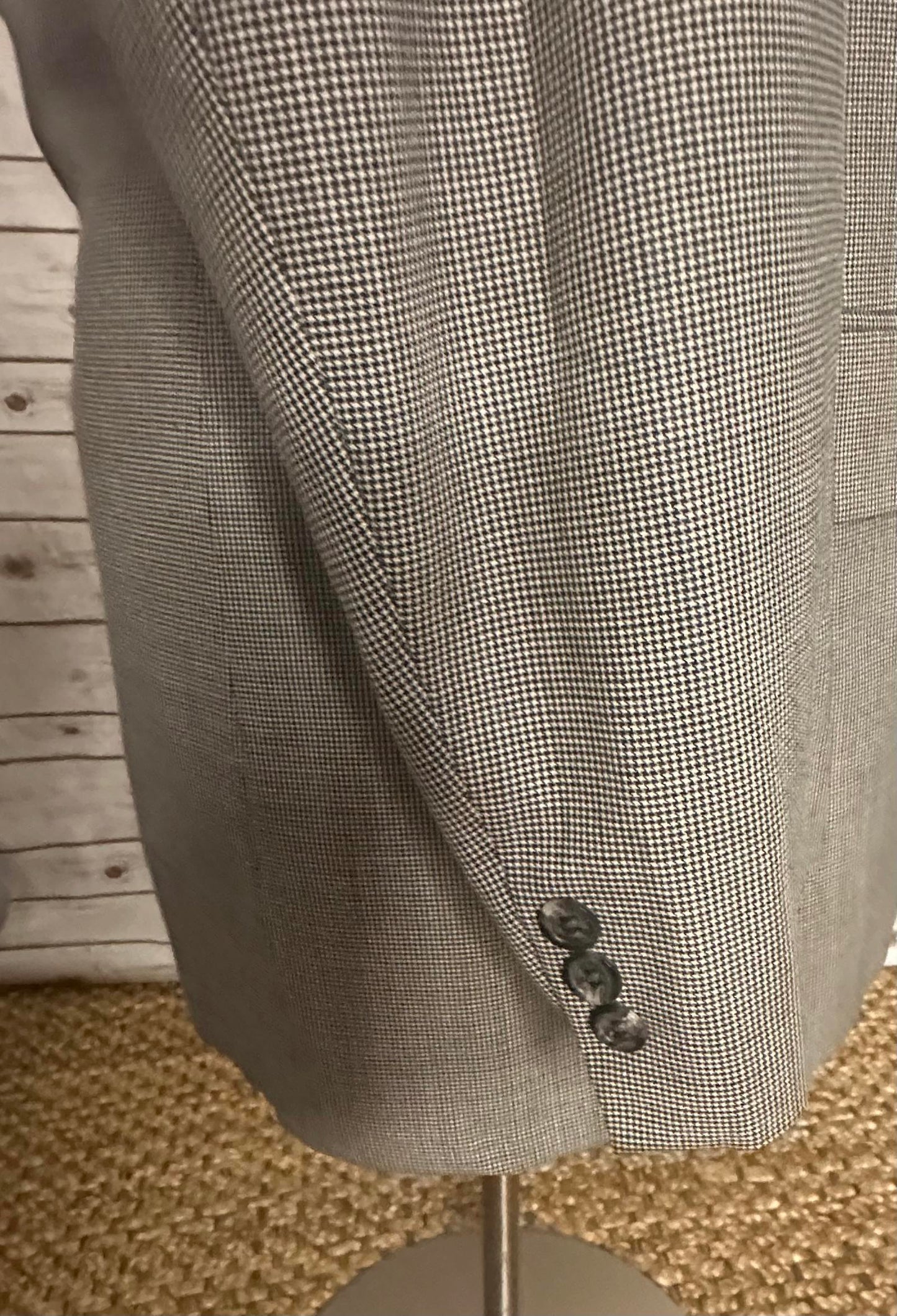 Brooks Brothers houndstooth sports coat Size 44L