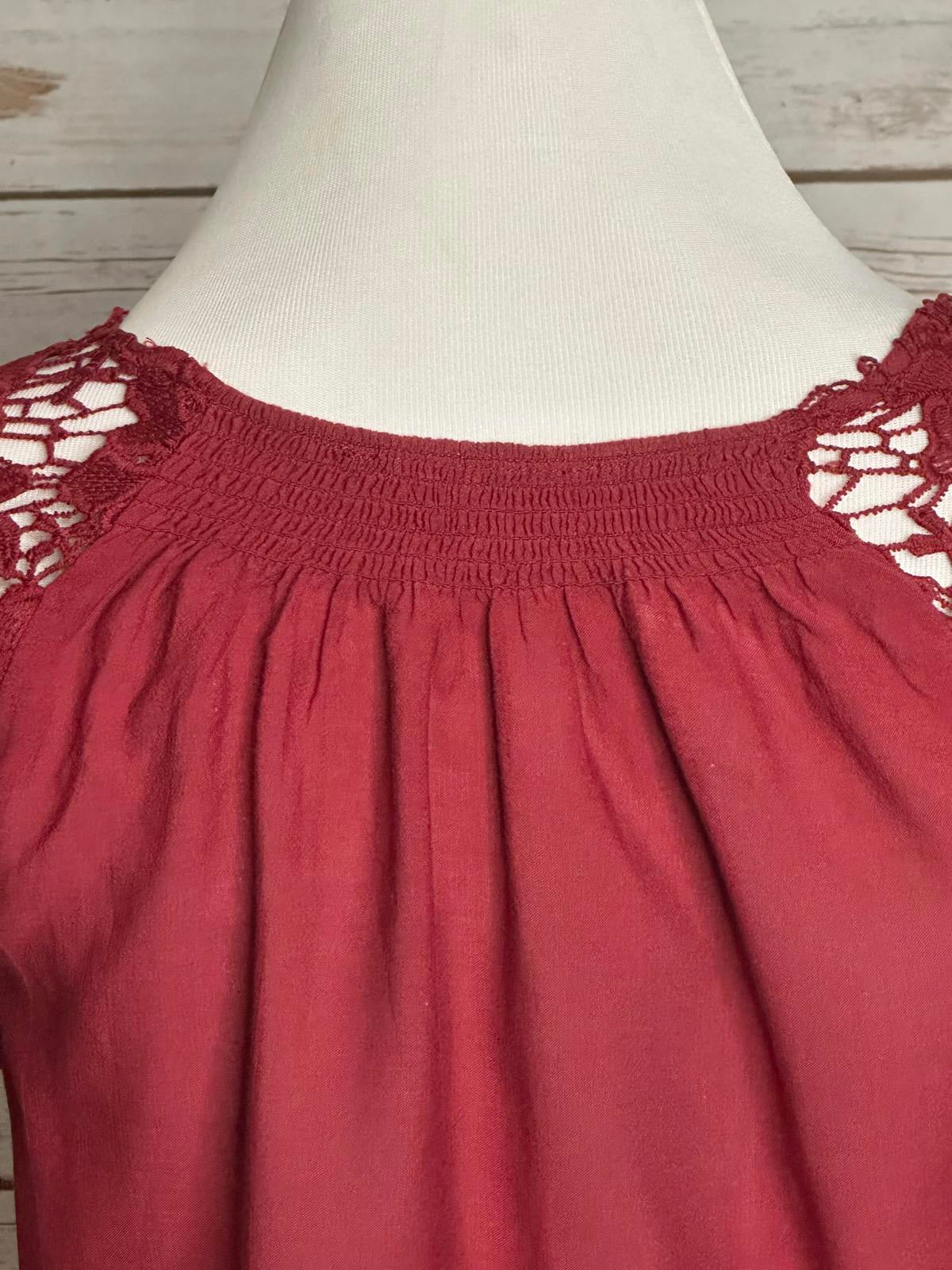 Sanctuary Gwen boho burgundy floral lace eyelet peplum peasant shirt Size S