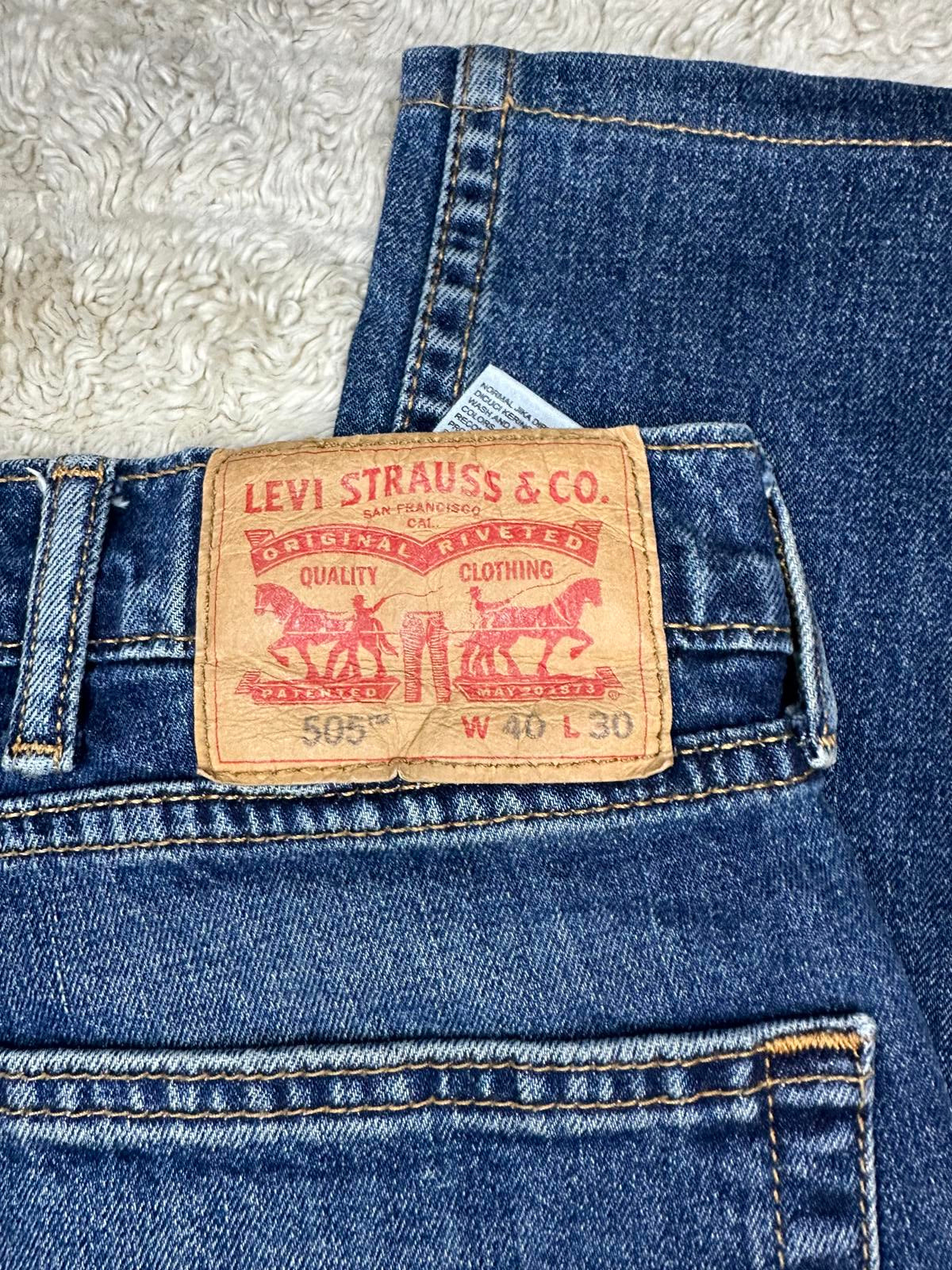 Levi's 505 Regular Fit jeans Size 40x30
