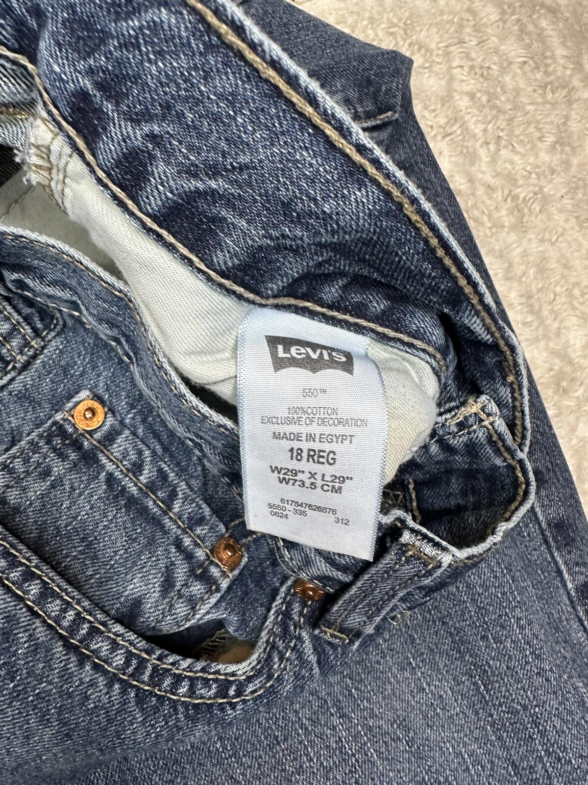 Levi's 550 Relaxed Fit medium wash straight leg denim jeans Size 18Reg 29x29
