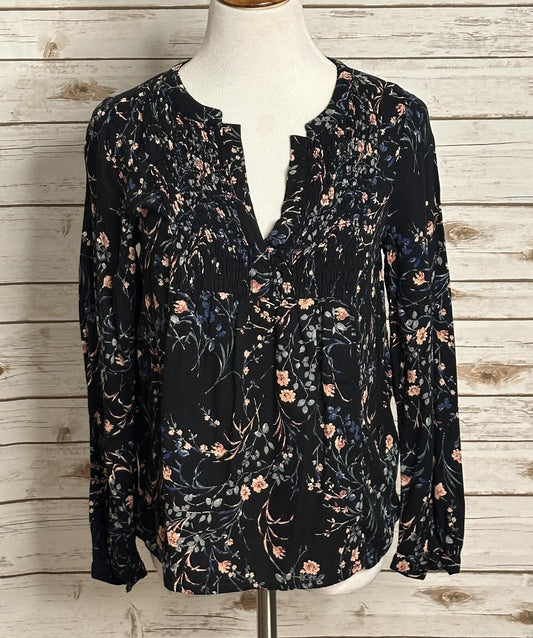 Lucky Brand dark floral split V-neck smocked long sleeve peasant top Medium boho